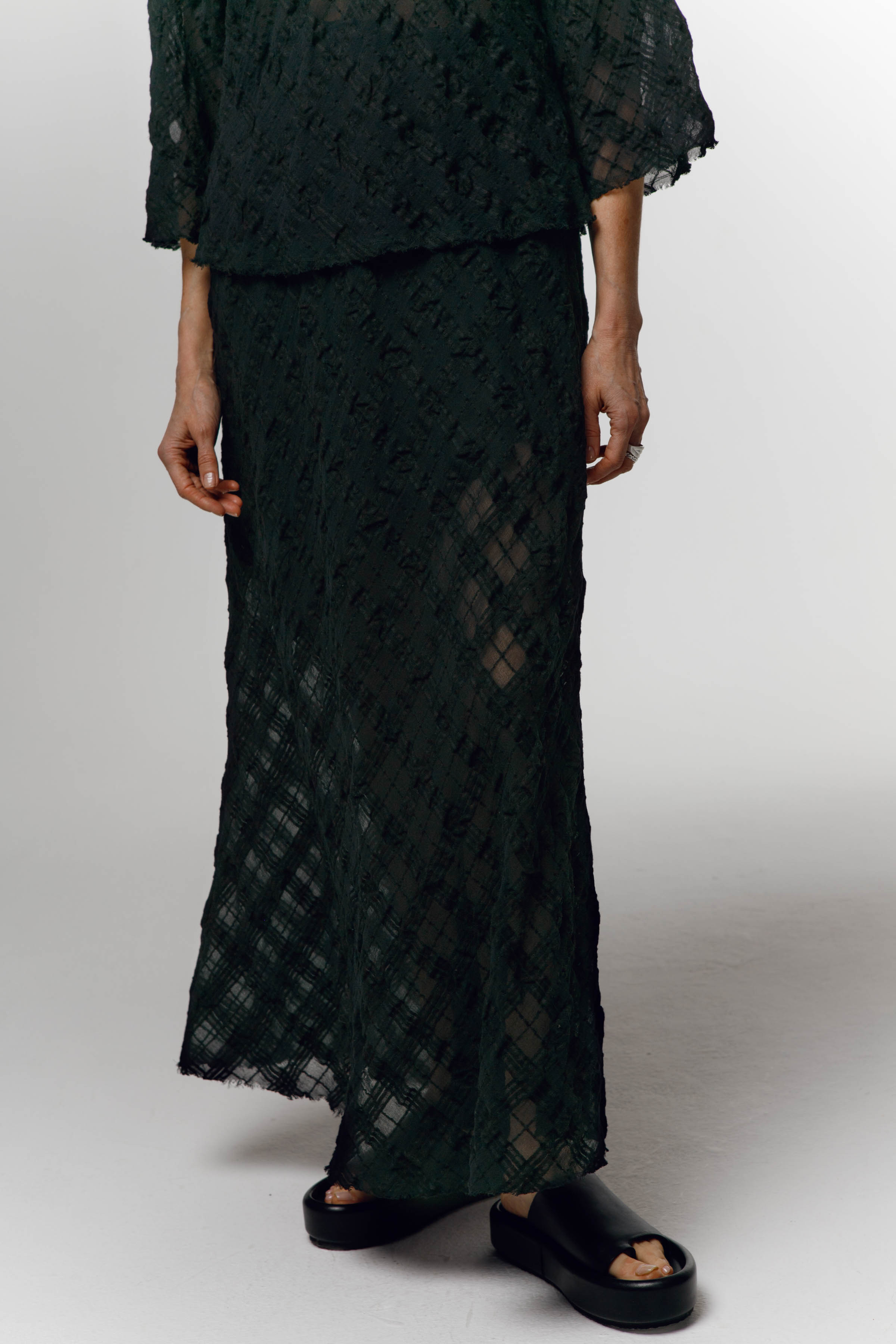 Юбка длинная, жатая клетка 00 Черный (noir) от Lesel (Лесель)! Заказывайте по ✆ 8 (800) 777 02 37