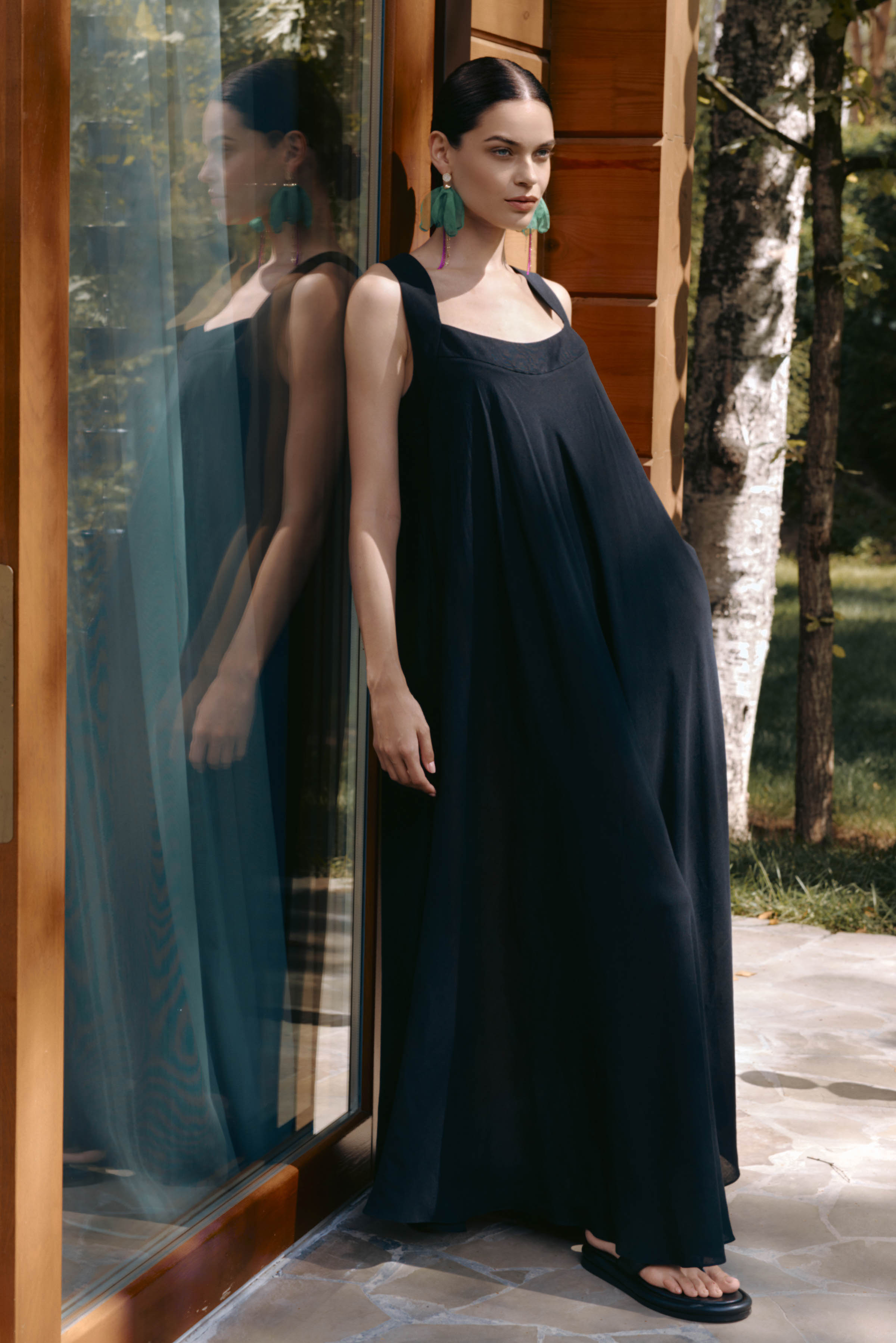 Платье сарафан солнце на широких бретелях 00 Черный (noir), 60 Лесная чаща (foret dense), 02 Песок (sable), 02 Белый песок (sable blanc) от Lesel (Лесель)! Заказывайте по ✆ 8 (800) 777 02 37