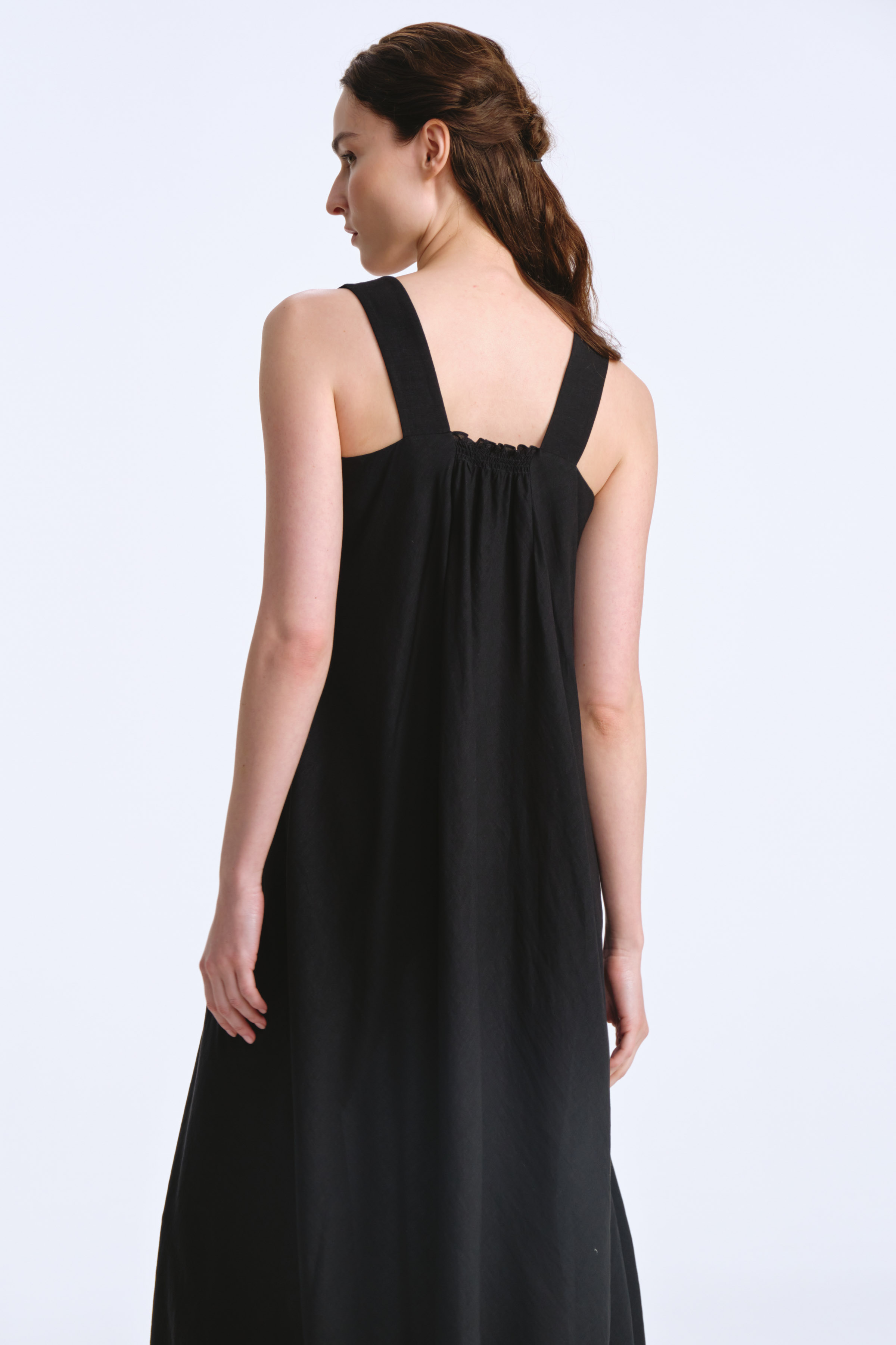 Платье сарафан солнце на широких бретелях 00 Черный (noir), 60 Лесная чаща (foret dense), 02 Песок (sable), 02 Белый песок (sable blanc) от Lesel (Лесель)! Заказывайте по ✆ 8 (800) 777 02 37