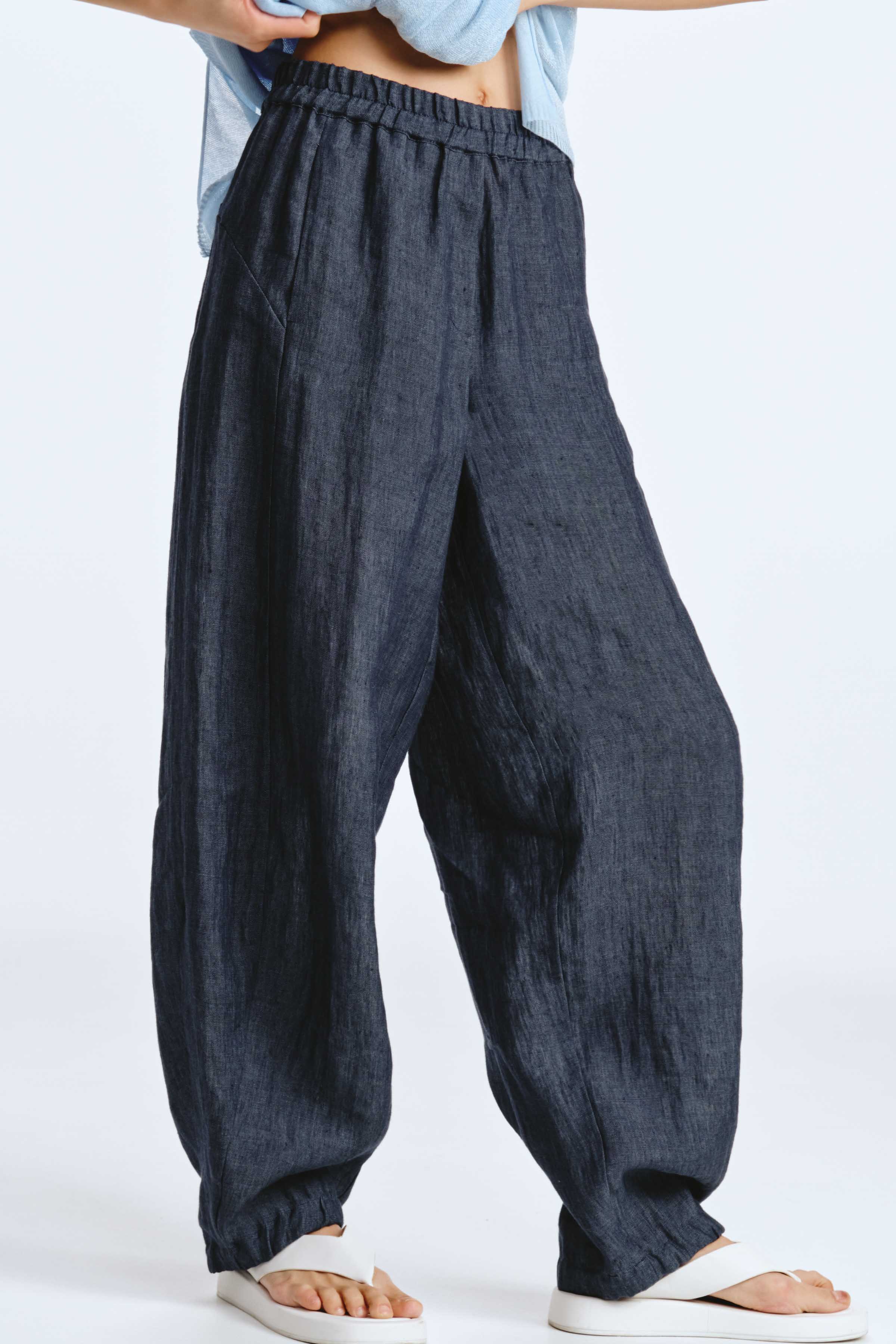Брюки свободные на резинке, лен 38 Джинсовый (denim) от Lesel (Лесель)! Заказывайте по ✆ 8 (800) 777 02 37