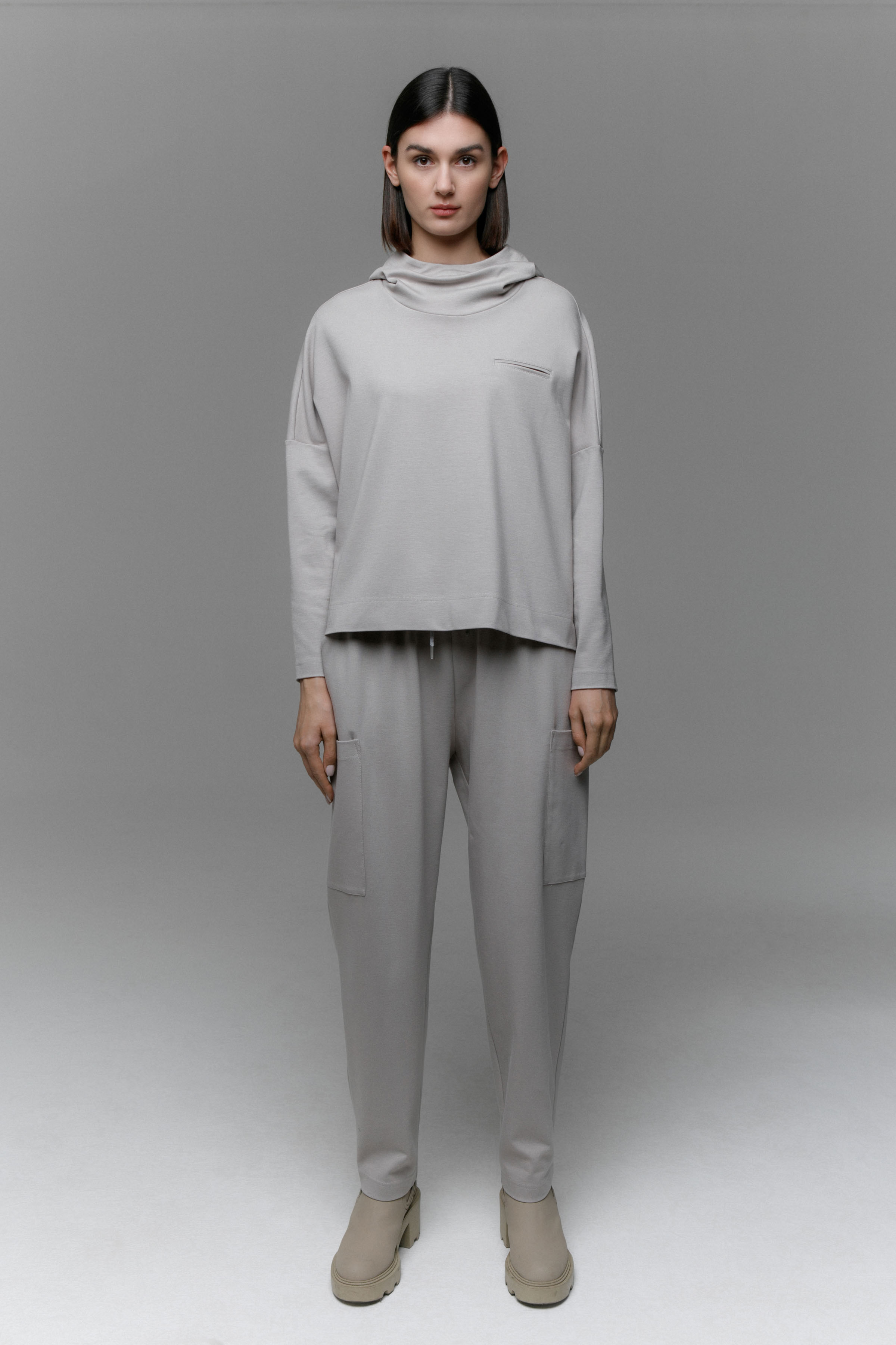 Блуза джерси с капюшоном, база 44  Серое облако (nuage gris) от Lesel (Лесель)! Заказывайте по ✆ 8 (800) 777 02 37