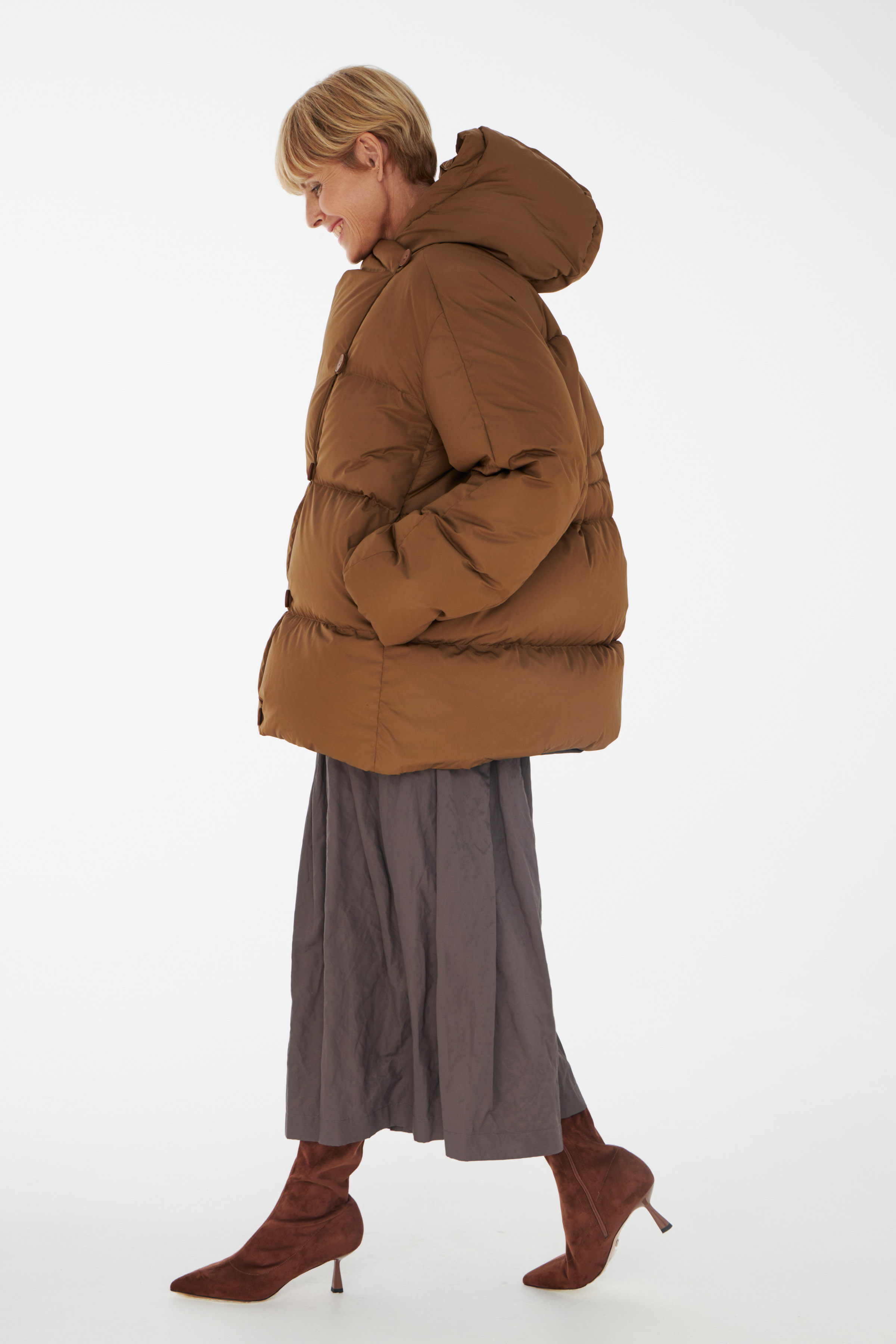 Куртка пуховая с навесными петлями 70 Грецкий орех (noix) от Lesel (Лесель)! Заказывайте по ✆ 8 (800) 777 02 37