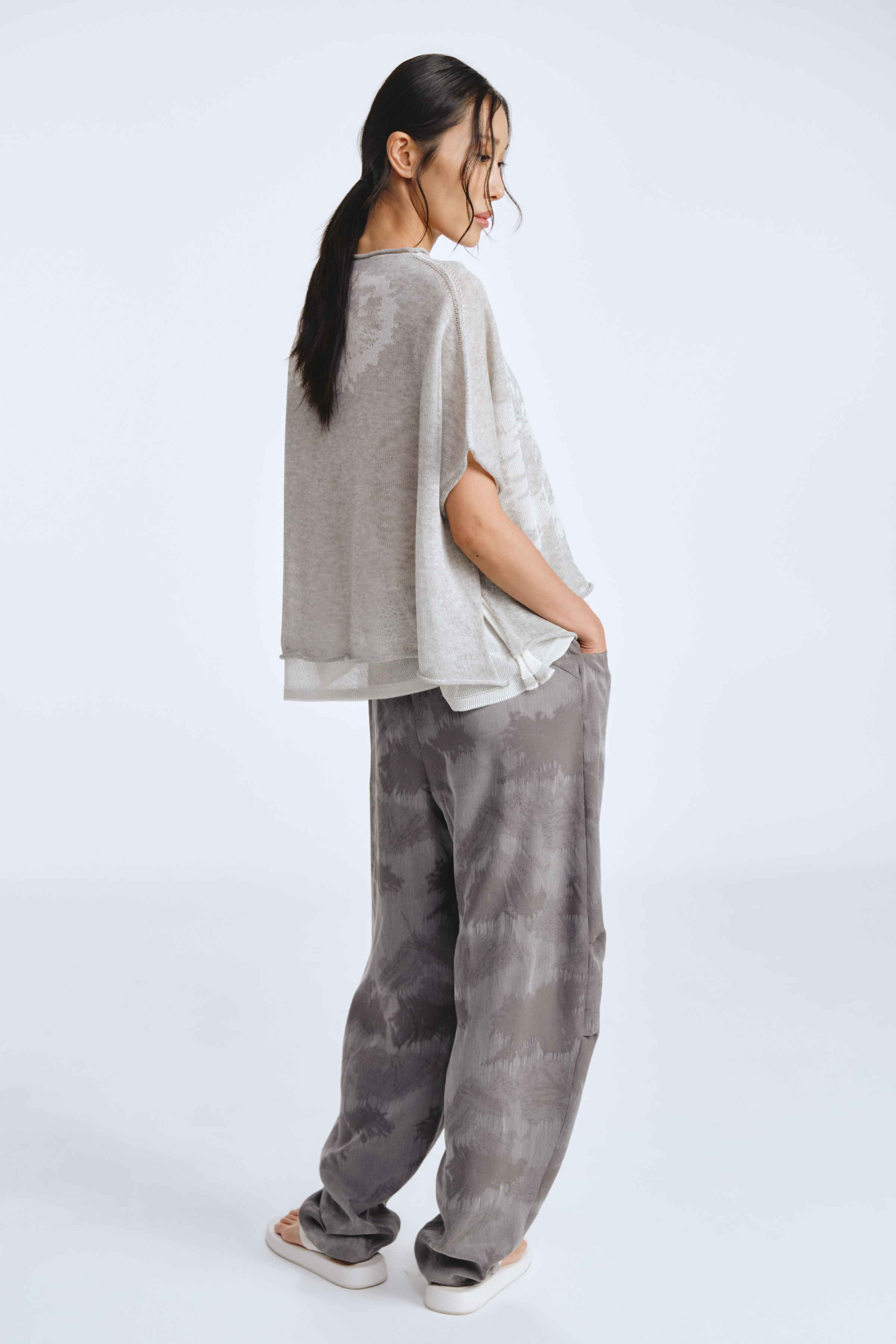 Брюки овал с защипами, жаккард  от Lesel (Лесель)! Заказывайте по ✆ 8 (800) 777 02 37