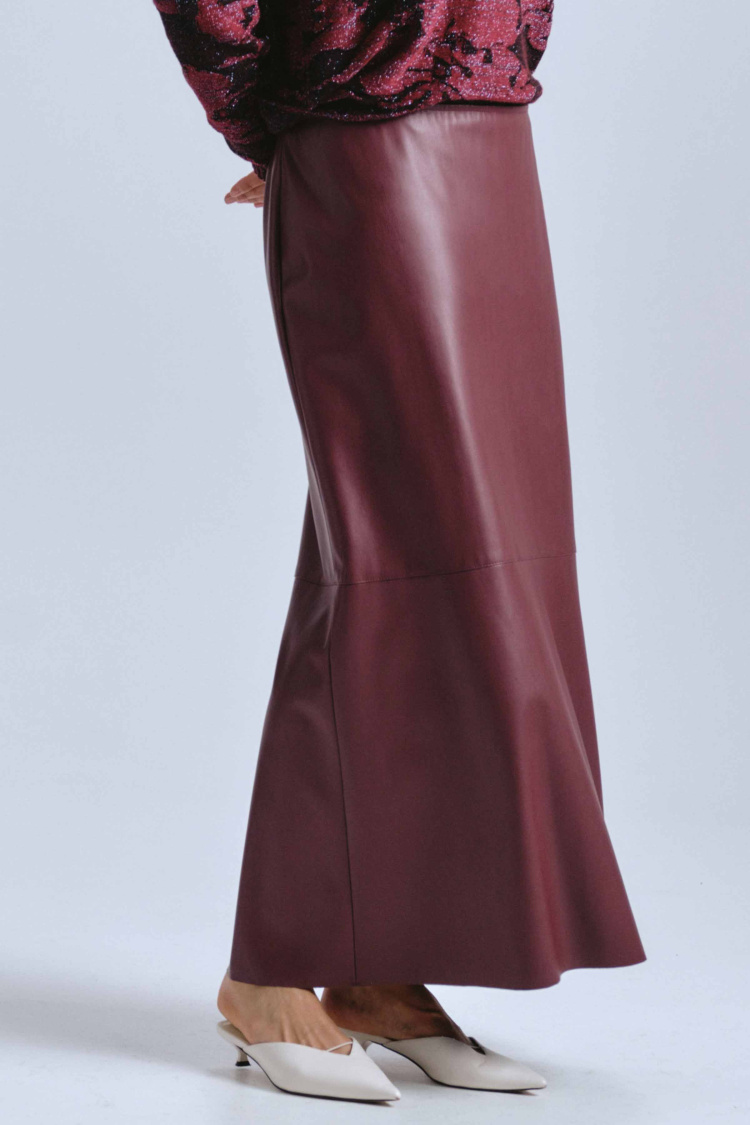 Юбка длинная узкая, кожа