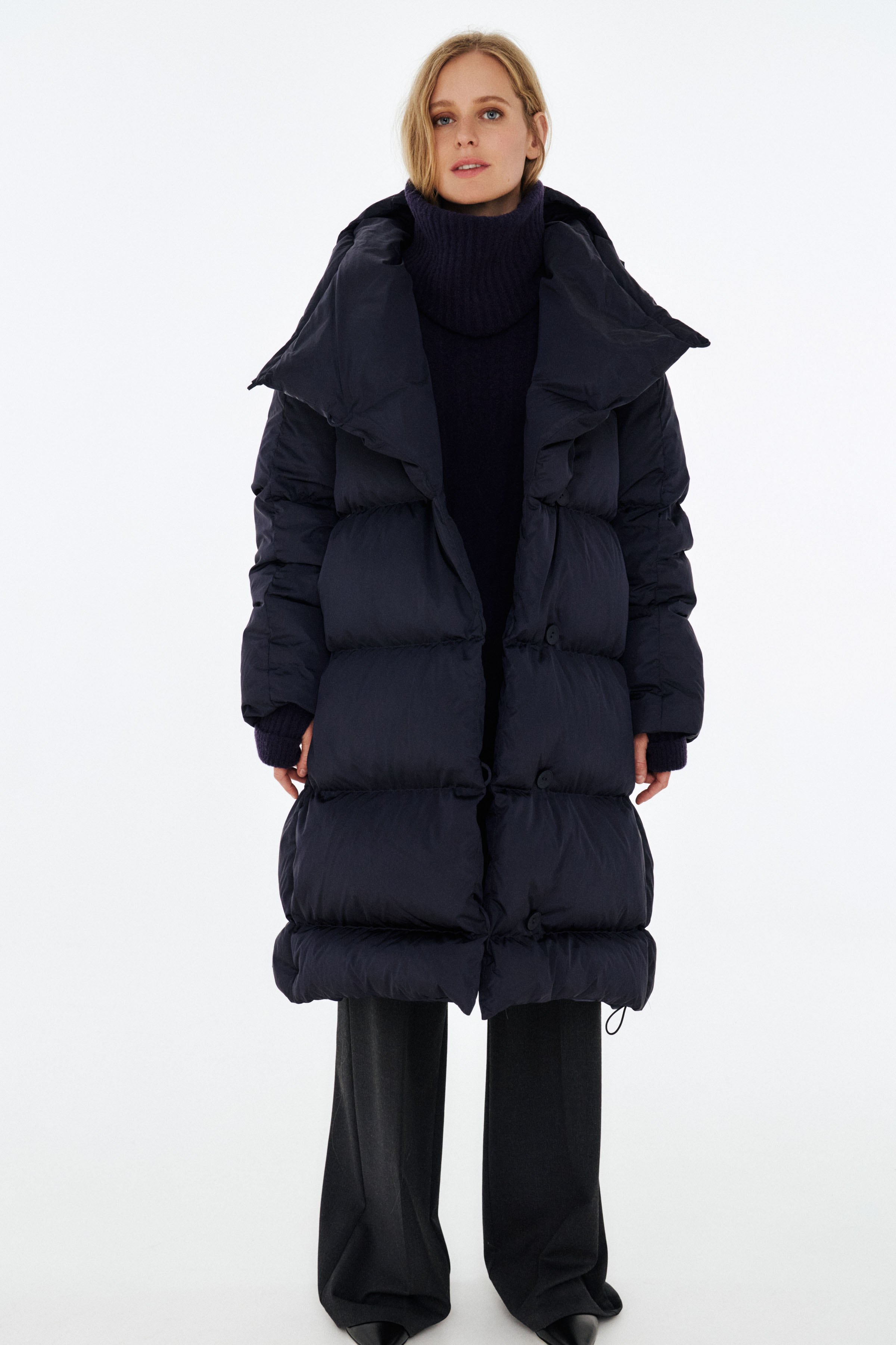 Пальто пуховое с навесными петлями 33 Ночь (nuit) от Lesel (Лесель)! Заказывайте по ✆ 8 (800) 777 02 37