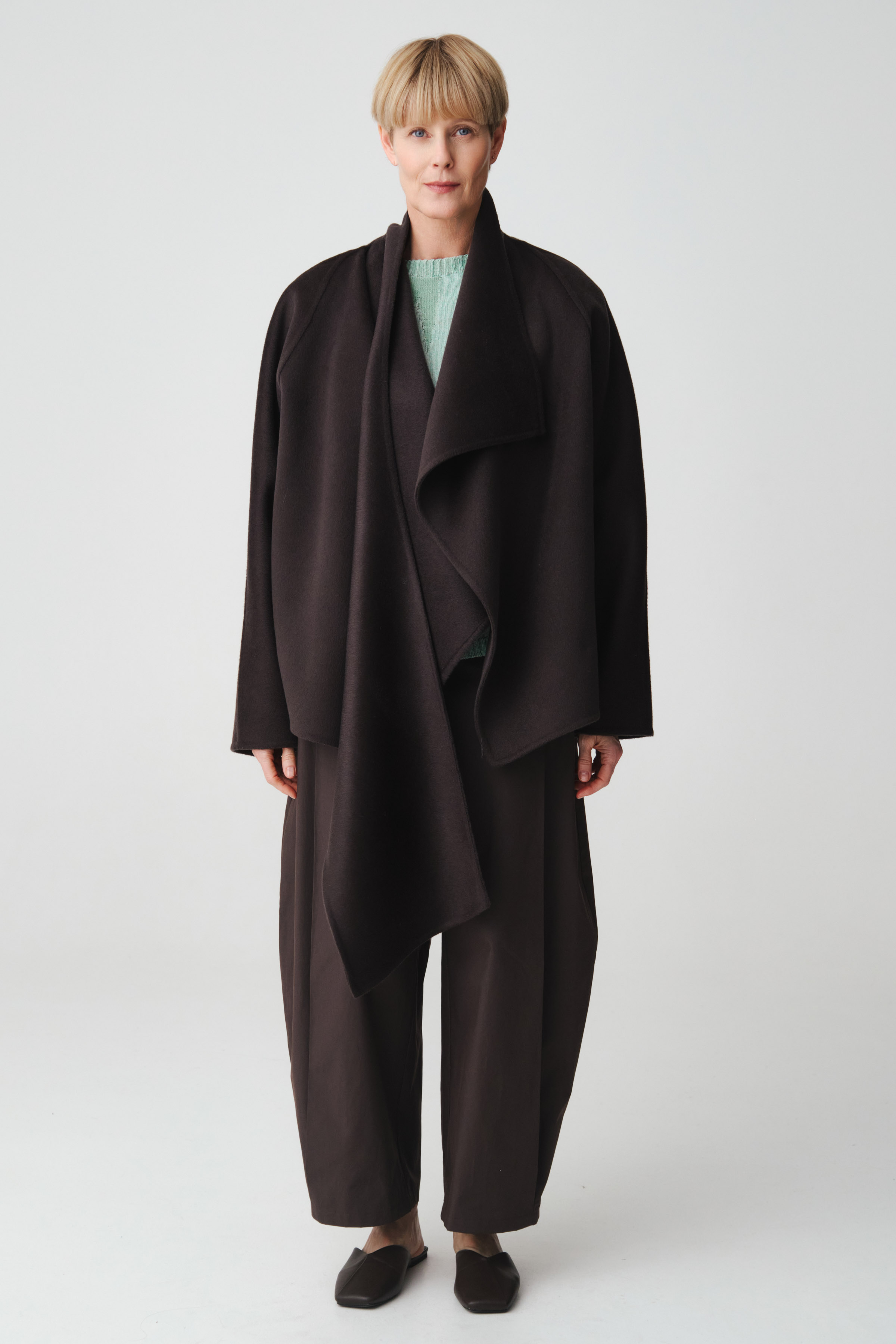 Пальто с палантином короткое, дабл кашемир