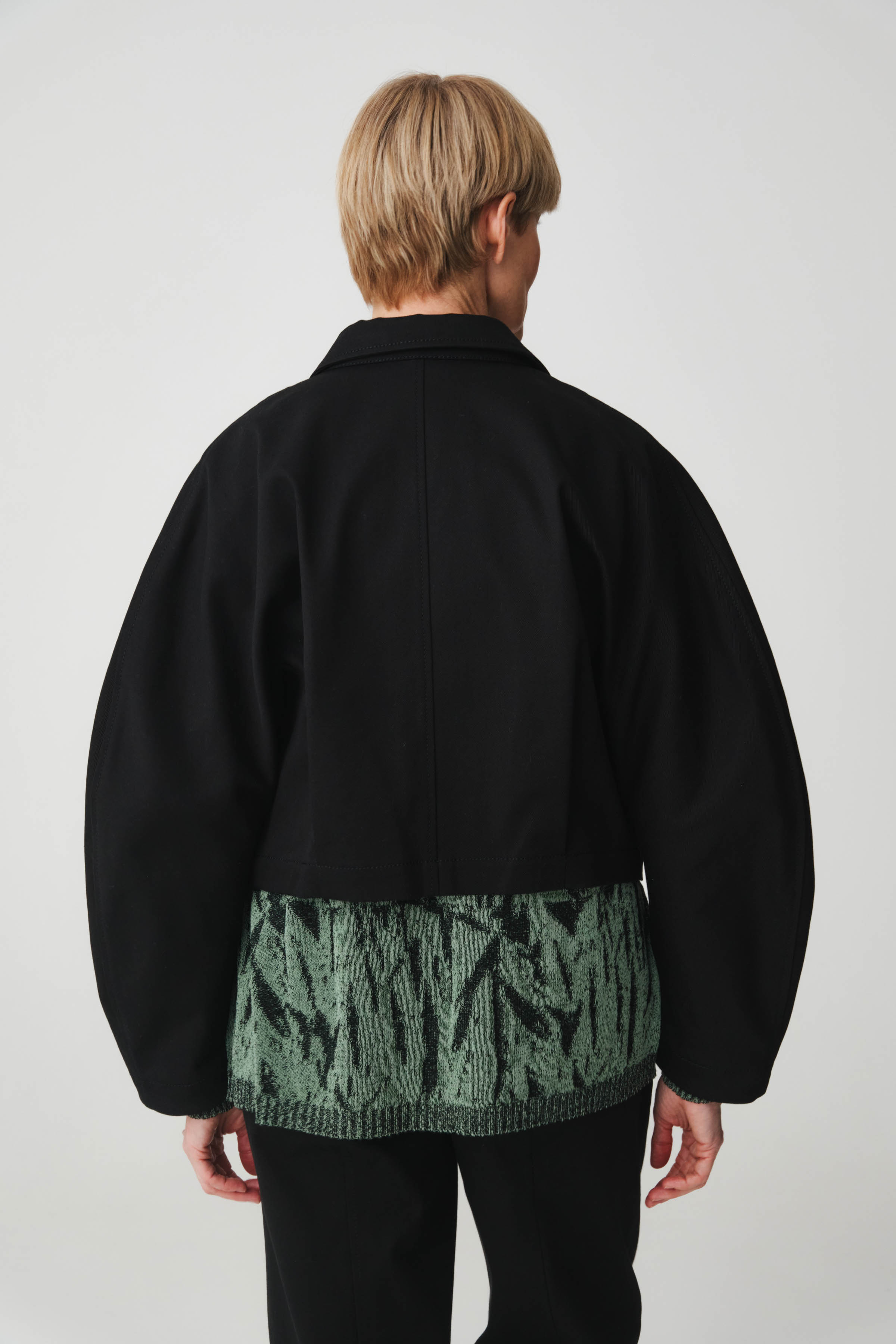 Жакет с фигурной ластовицей, плотный хлопок