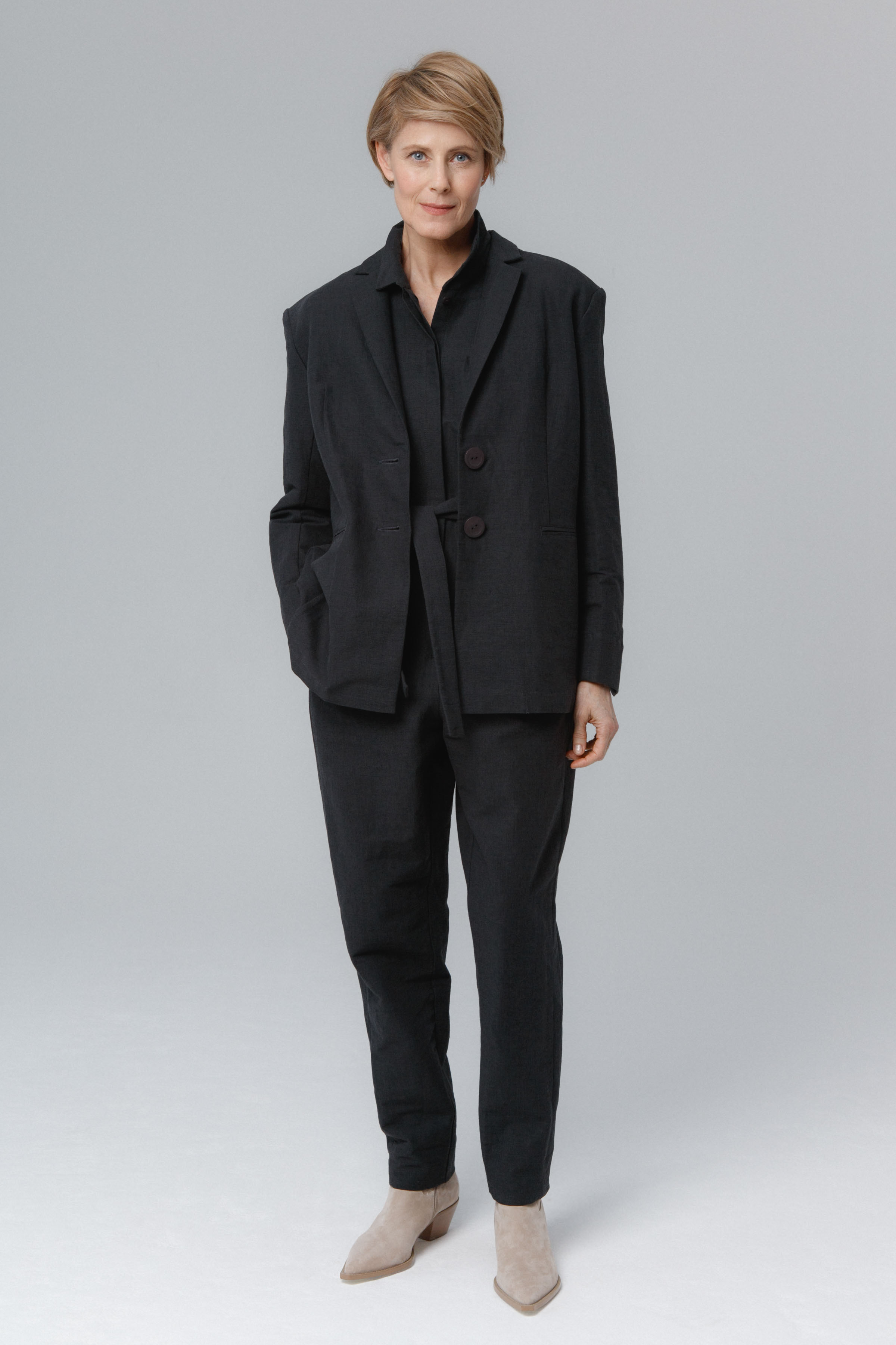 Жакет На 2 пуговицы 11 Антрацит (anthracite) от Lesel (Лесель)! Заказывайте по ✆ 8 (800) 777 02 37