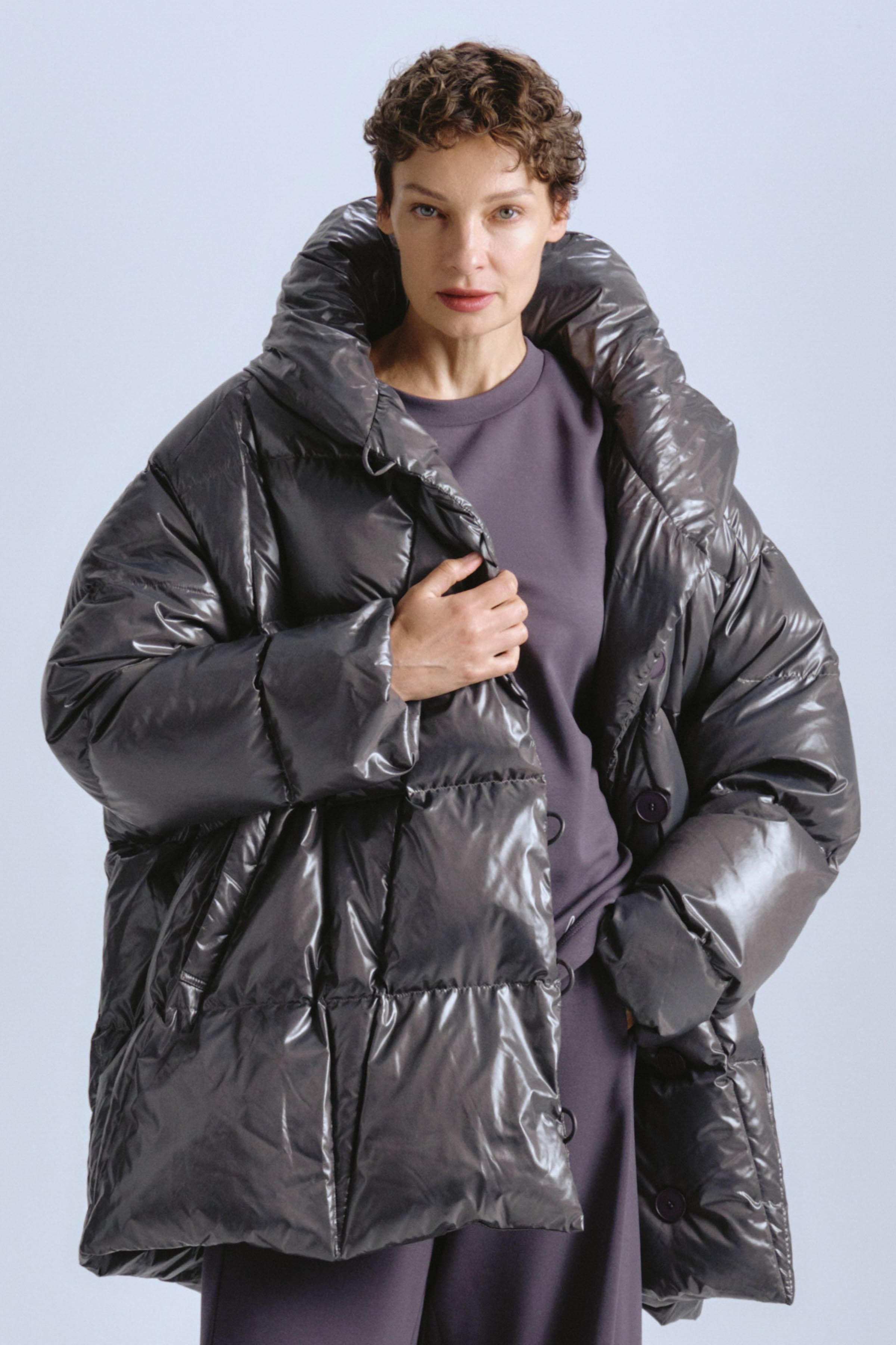 Куртка пуховая пончо-квадрат