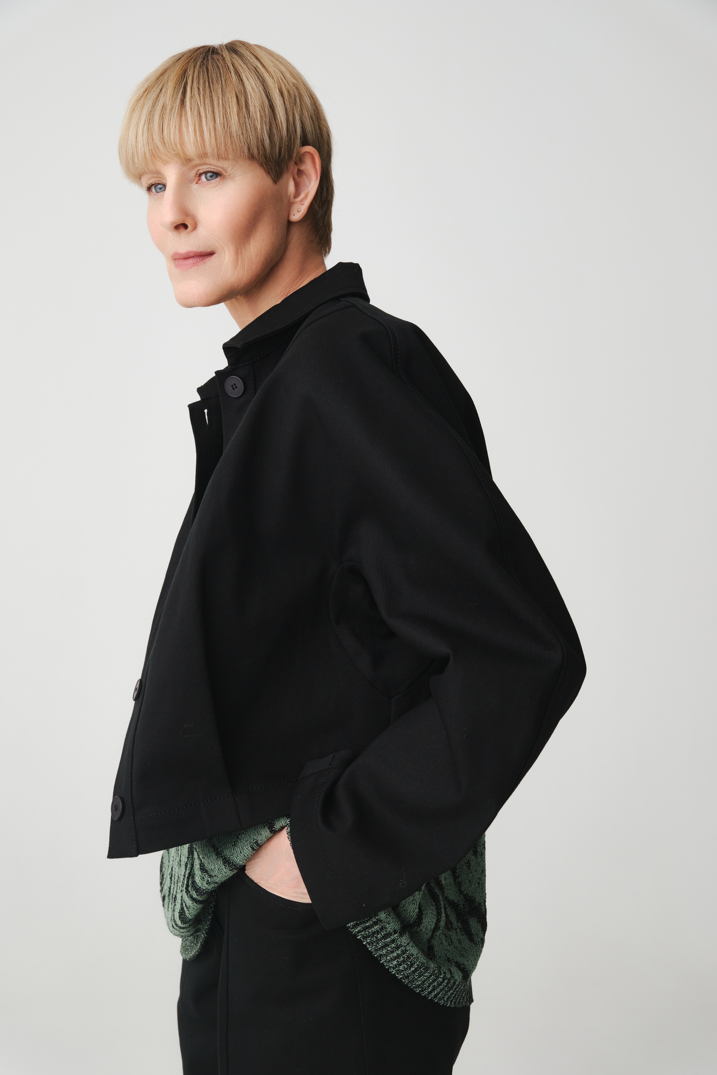 Жакет с фигурной ластовицей, плотный хлопок