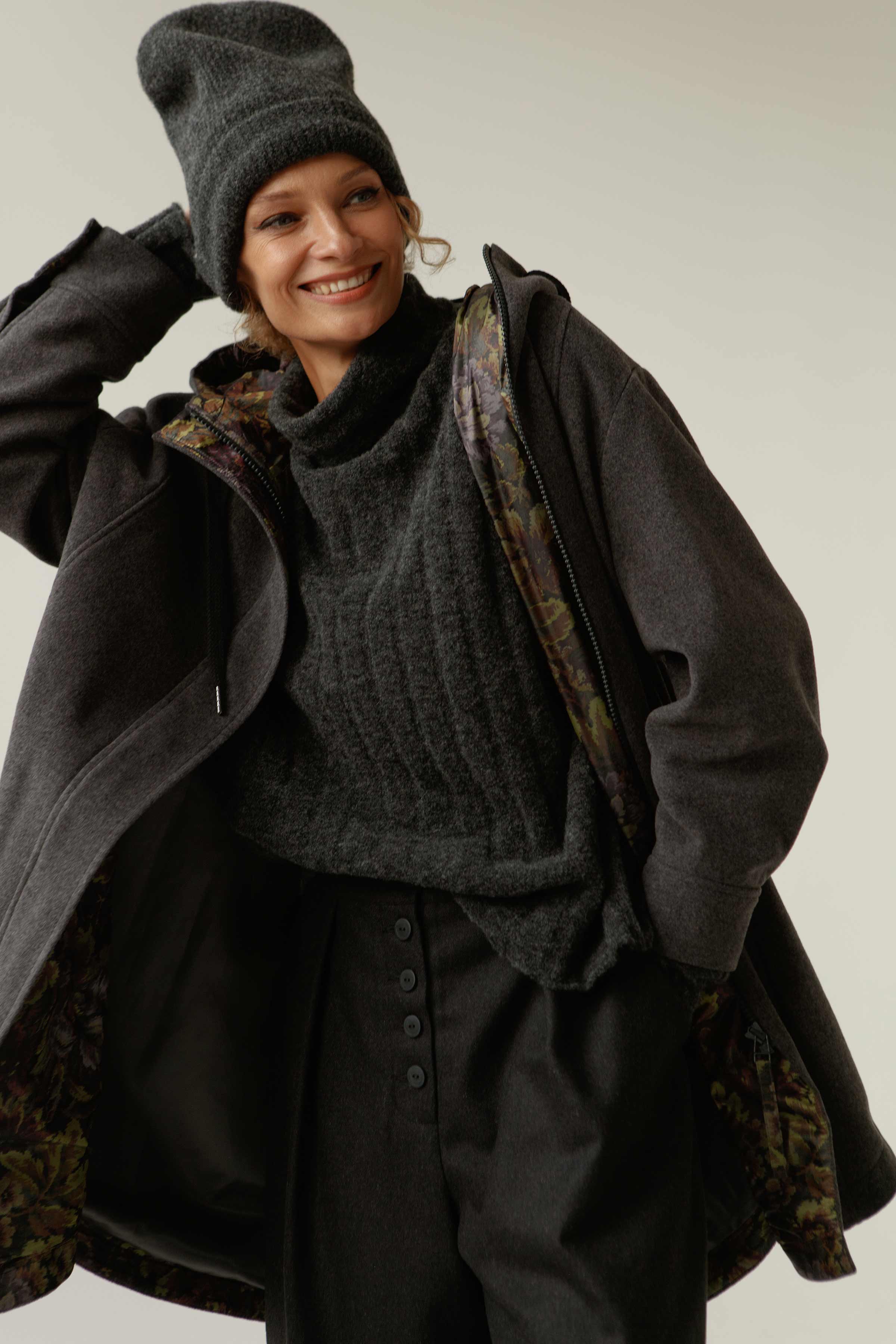 Пальто Рубашка с капюшоном темное