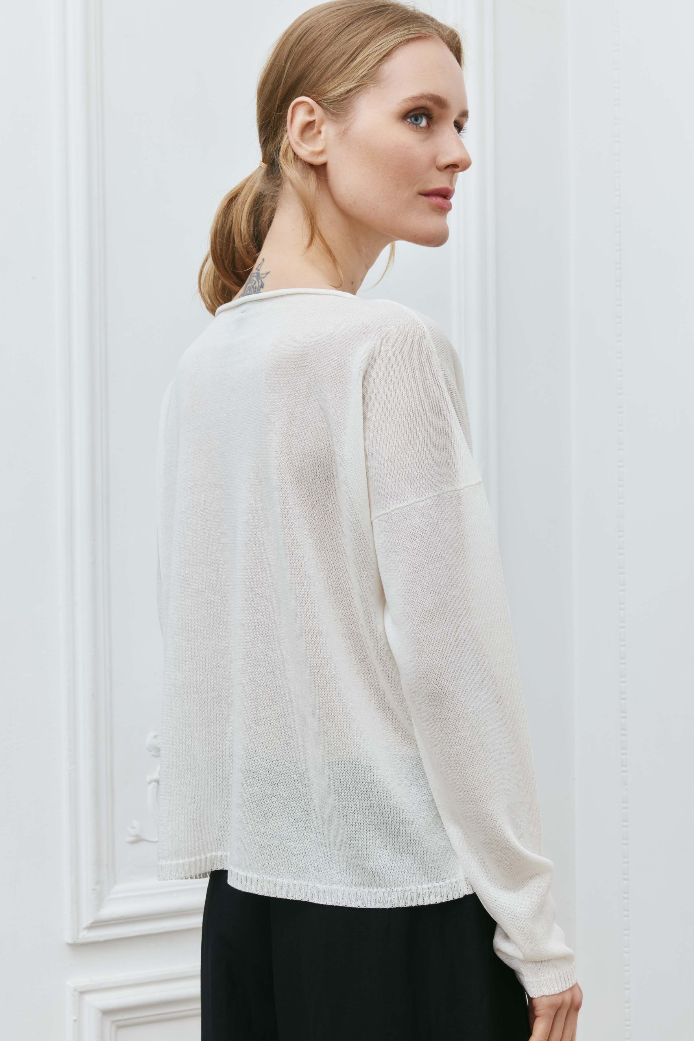 Джемпер Печатный цветок 78 Полутень (penombre) от Lesel (Лесель)! Заказывайте по ✆ 8 (800) 777 02 37