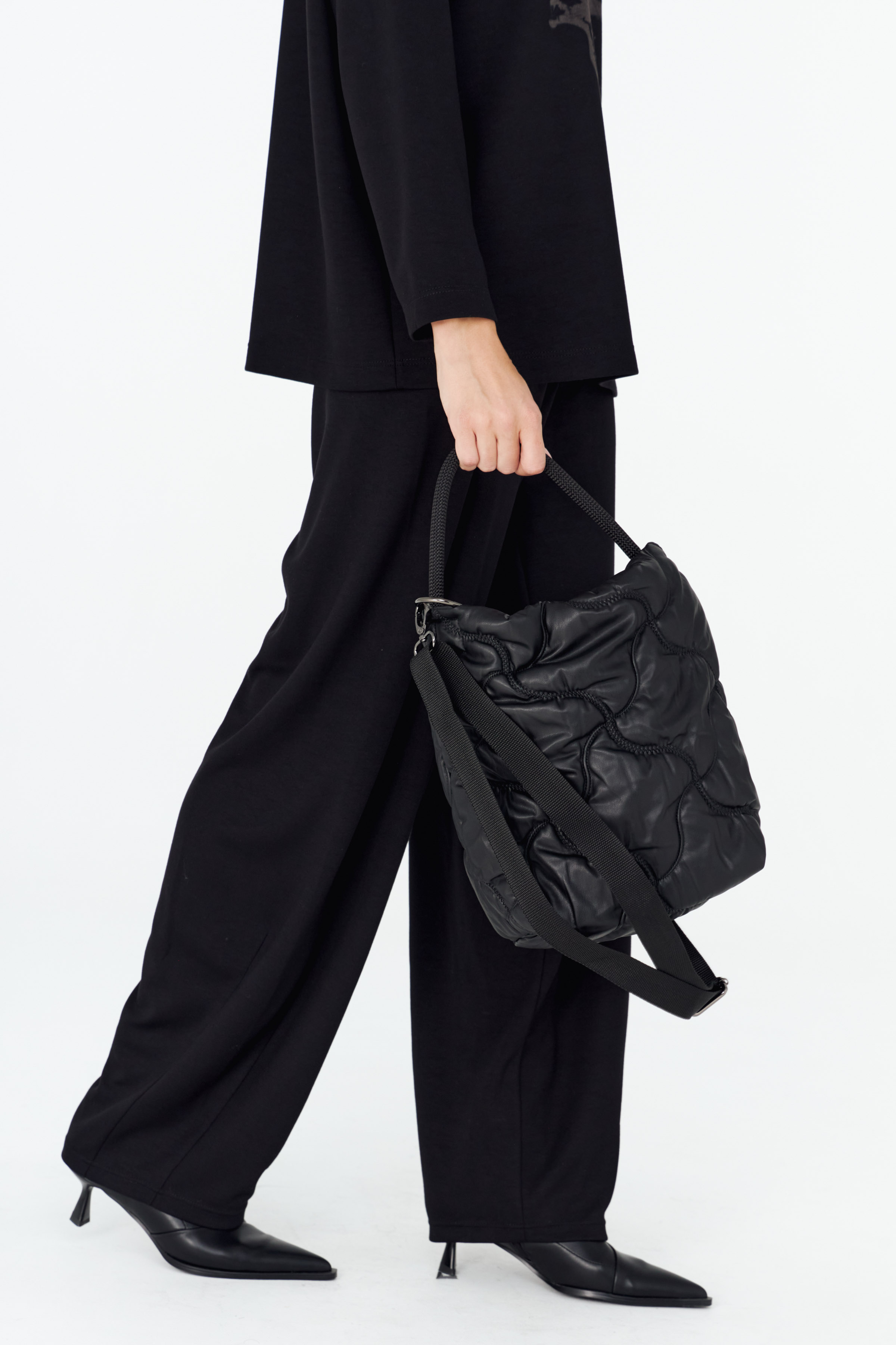 Брюки бананы мягкое джерси