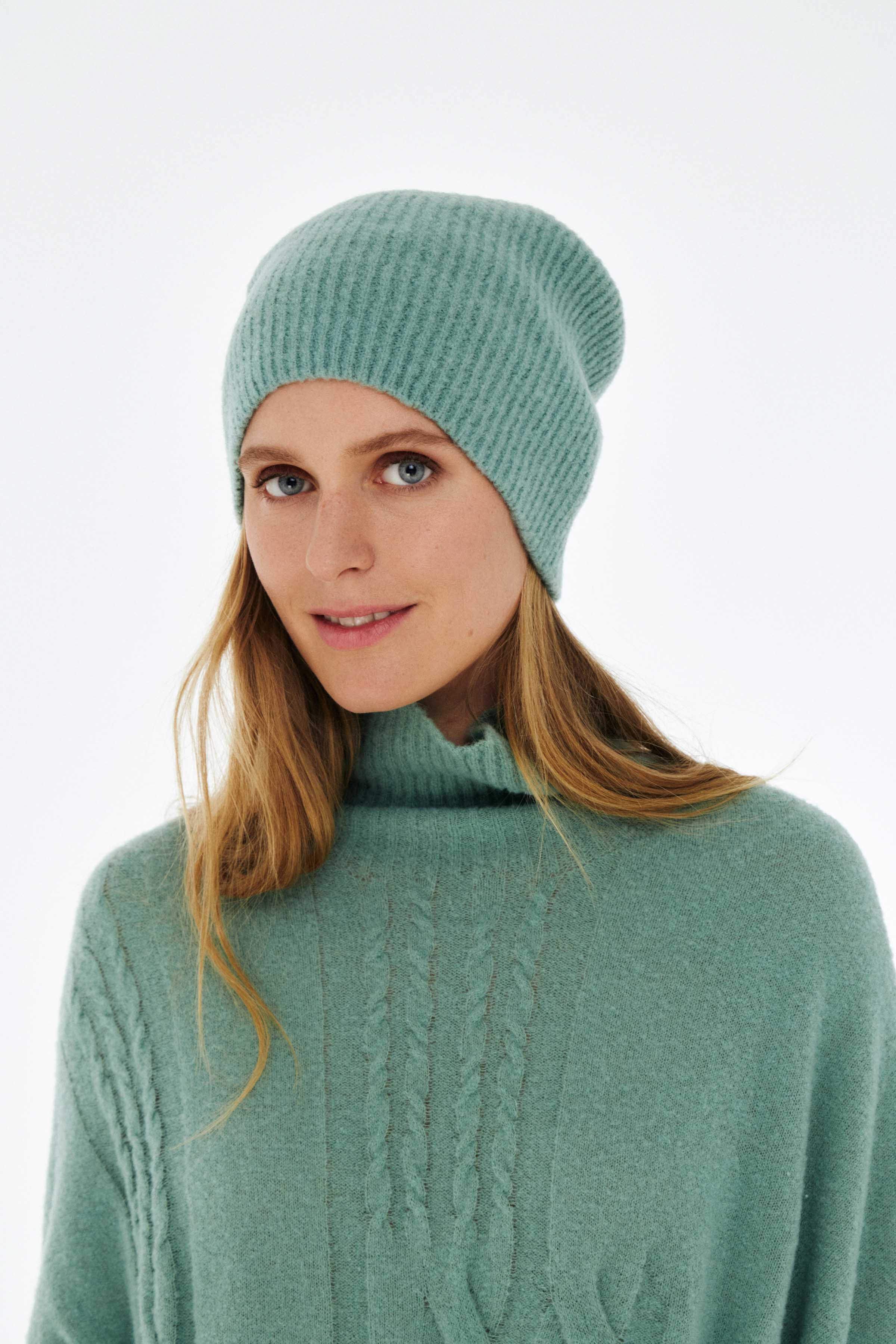 Шапка резинка плотная 62 Хризолит (chrysolithe) от Lesel (Лесель)! Заказывайте по ✆ 8 (800) 777 02 37