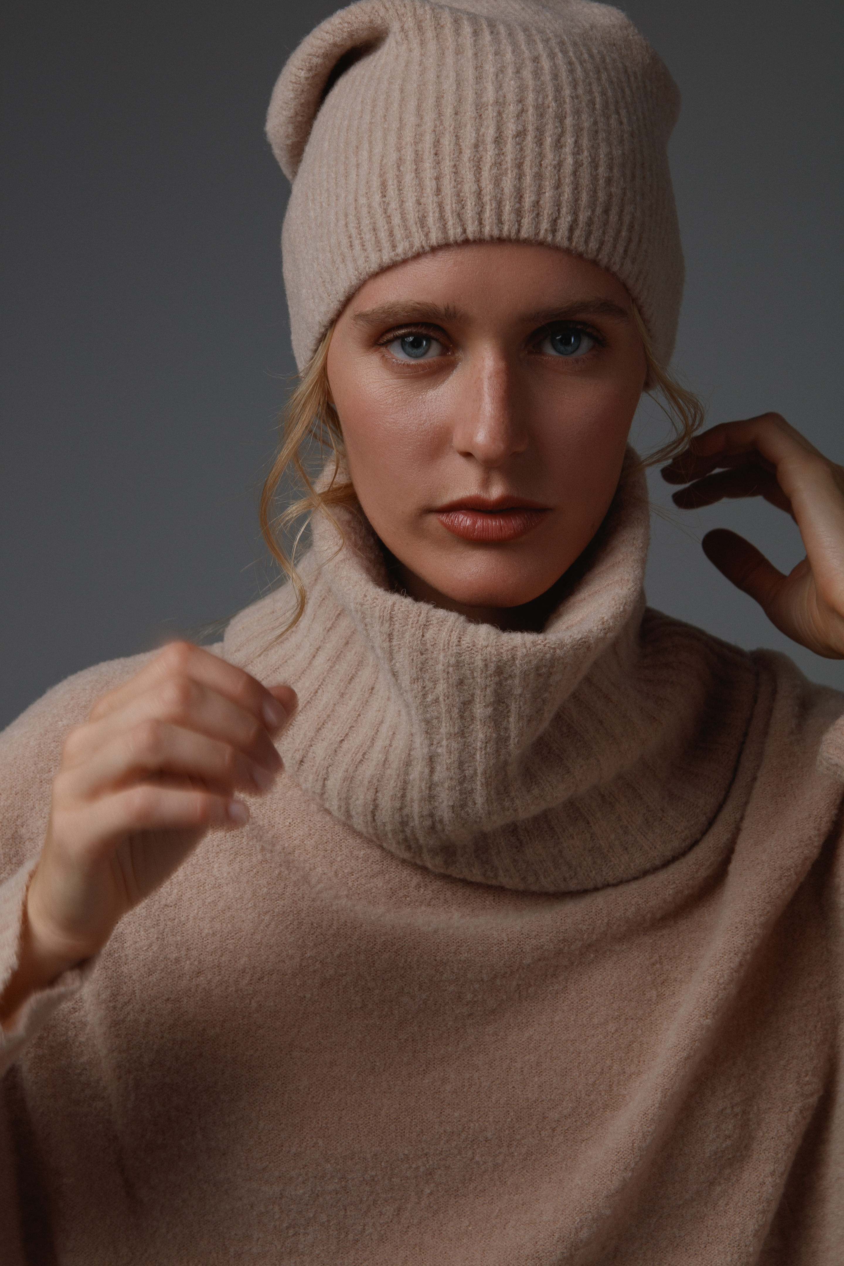 Снуд Резинка 04 Бежевый (beige), 15 Серый меланж (melange gris) от Lesel (Лесель)! Заказывайте по ✆ 8 (800) 777 02 37