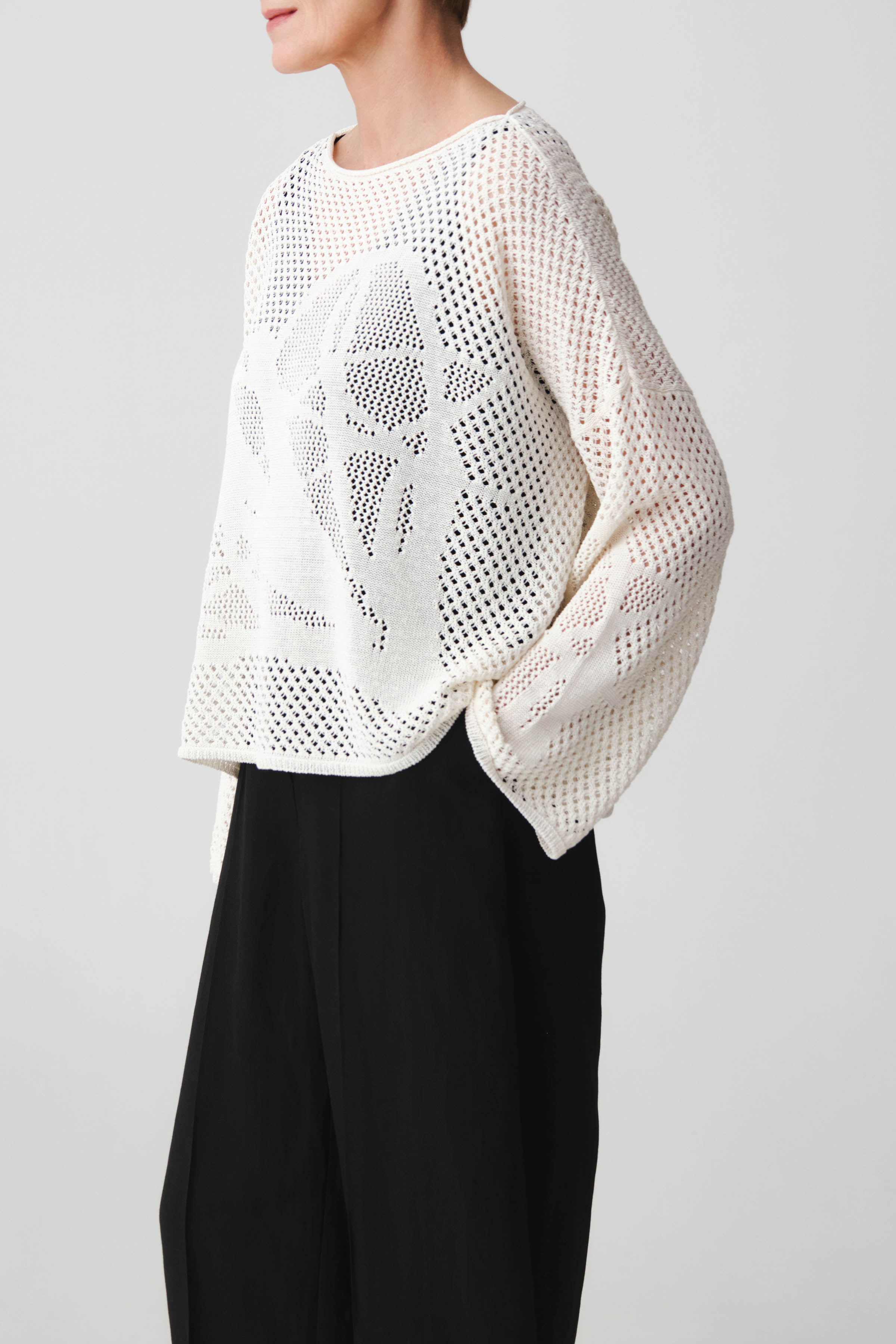 Джемпер с длинным рукавом Ажурная графика