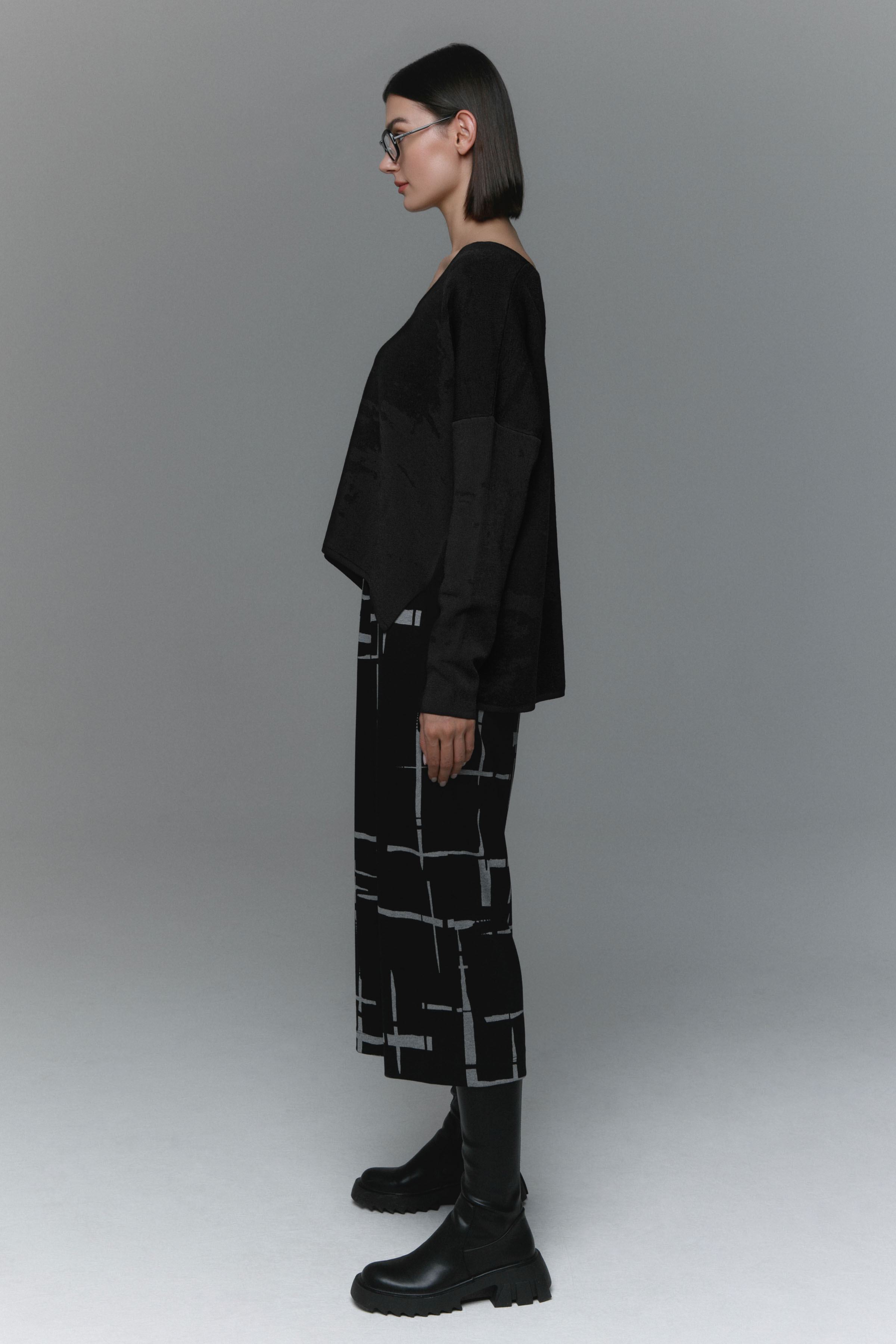 Юбка прямая, джерси Штрихи 00 Черный (noir) от Lesel (Лесель)! Заказывайте по ✆ 8 (800) 777 02 37