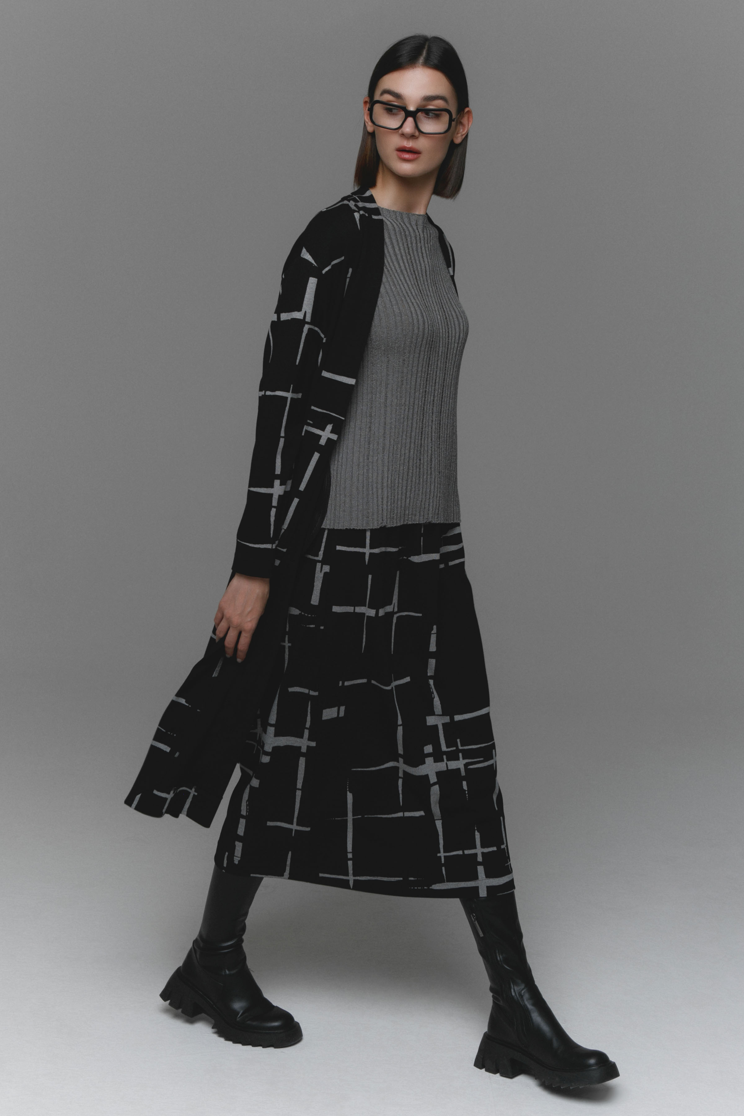 Кардиган джерси Штрихи 00 Черный (noir) от Lesel (Лесель)! Заказывайте по ✆ 8 (800) 777 02 37