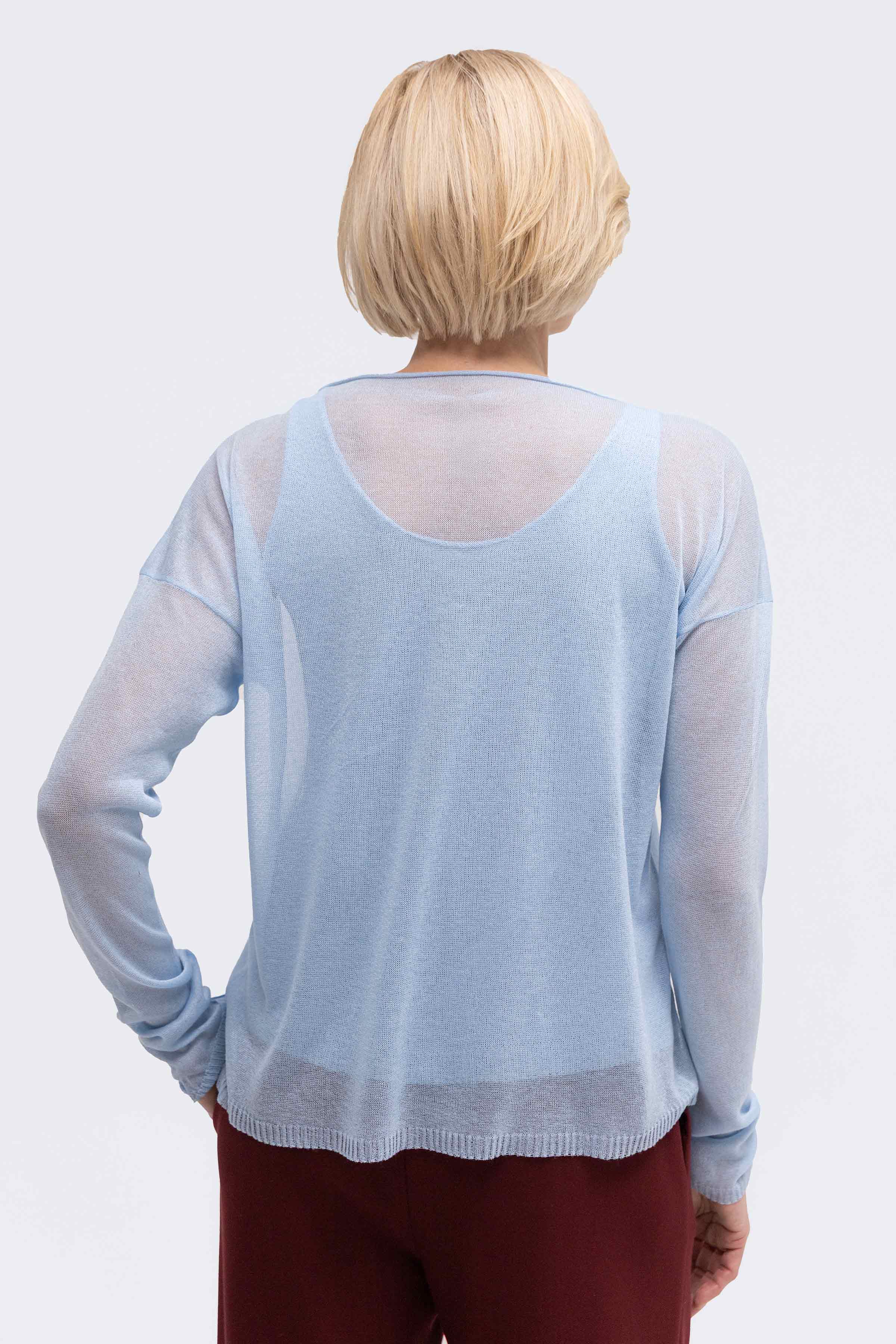 Джемпер Цветок с бутоном 34 Голубой лед (glace bleue) от Lesel (Лесель)! Заказывайте по ✆ 8 (800) 777 02 37