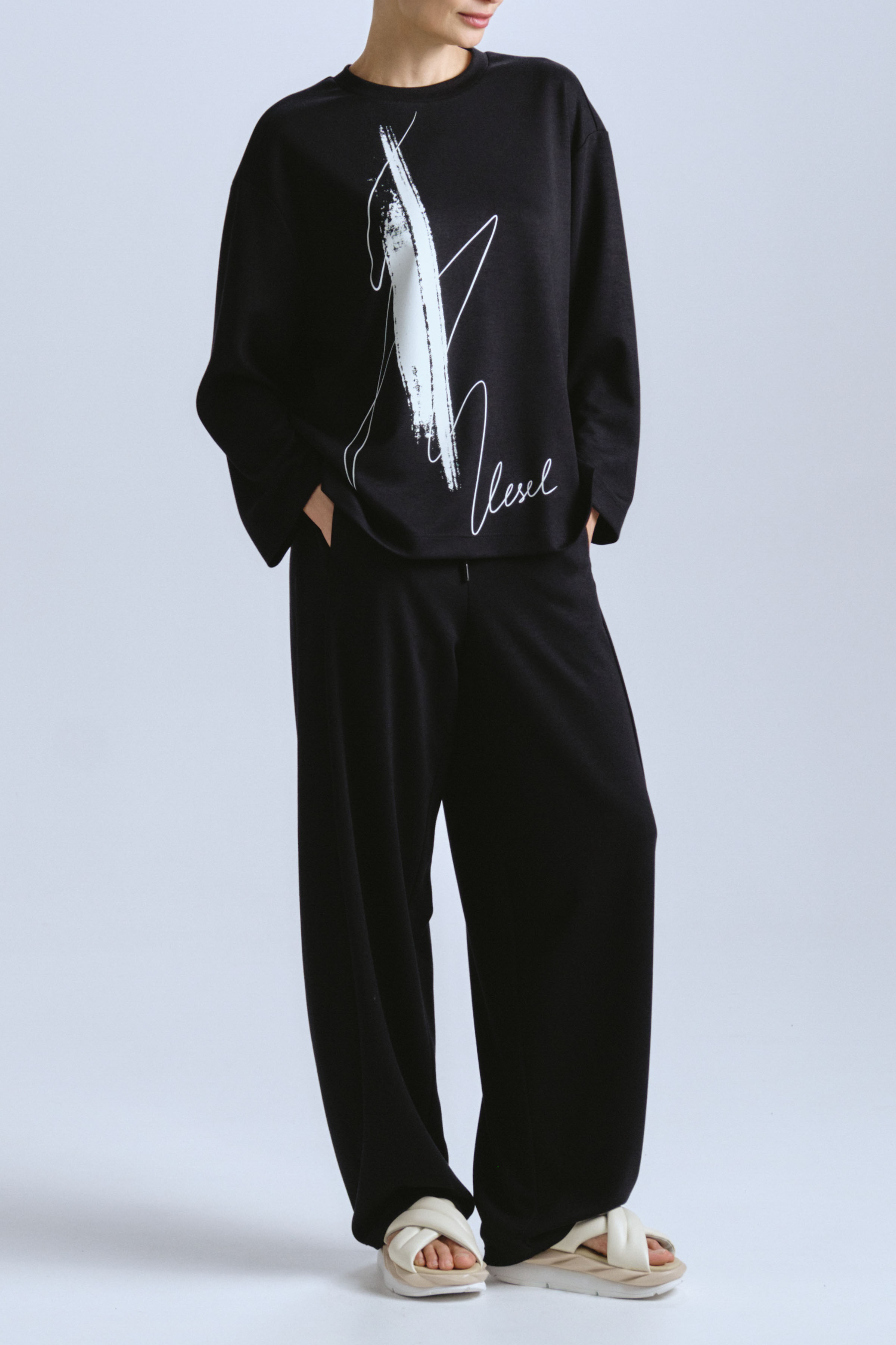 Брюки бананы, мягкое джерси  от Lesel (Лесель)! Заказывайте по ✆ 8 (800) 777 02 37