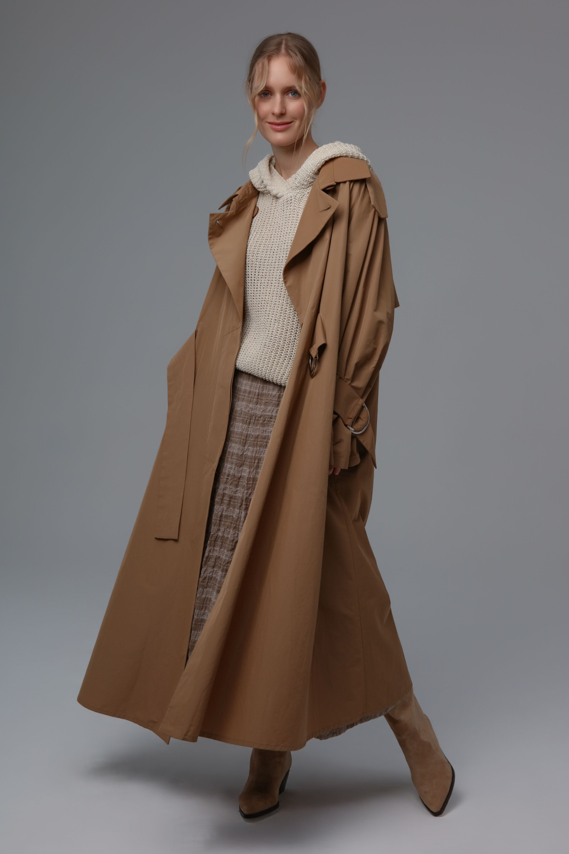 Плащ Широкий, реглан 09 Крем-брюле (creme-brjule) от Lesel (Лесель)! Заказывайте по ✆ 8 (800) 777 02 37