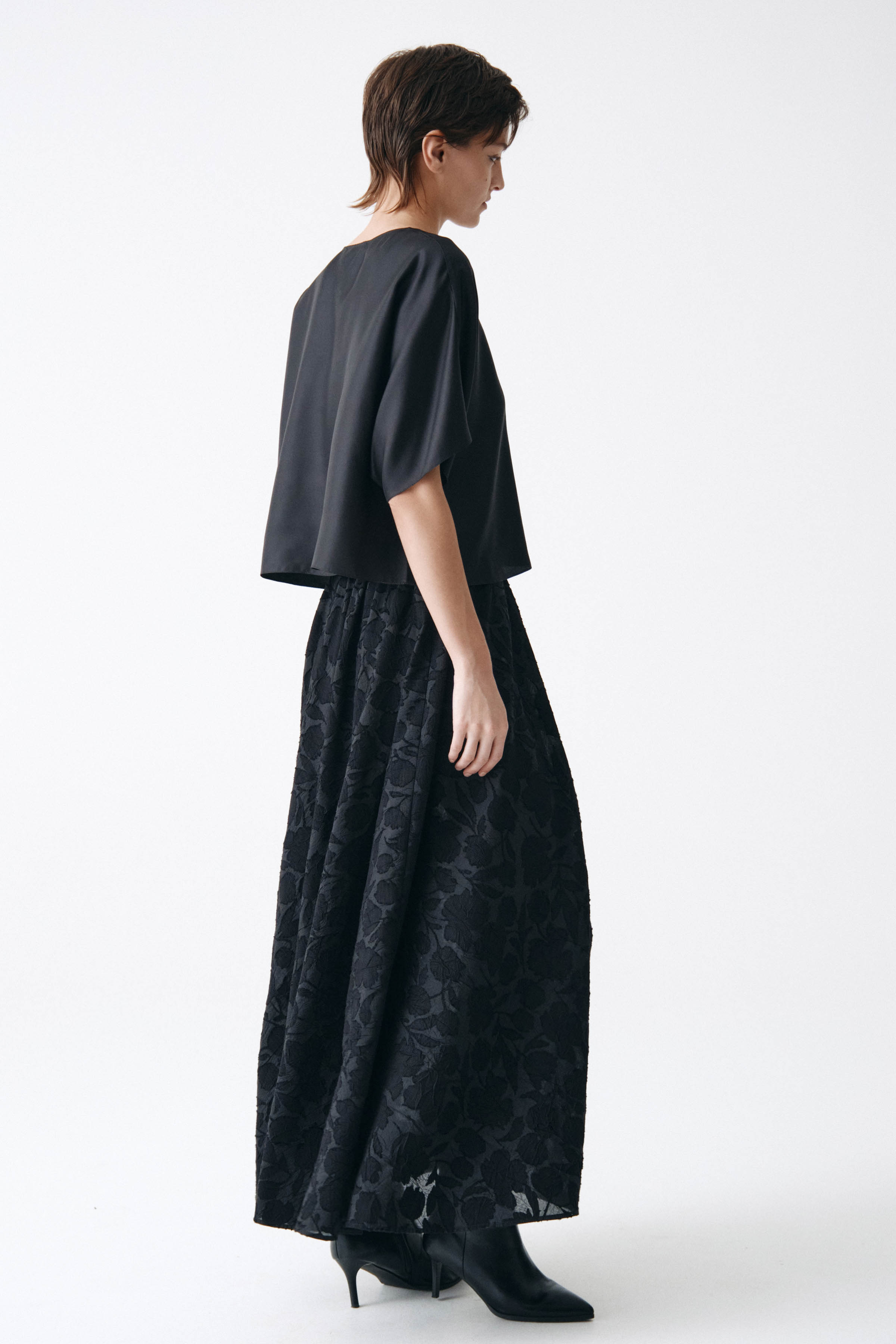 Блуза топ база шелковый  от Lesel (Лесель)! Заказывайте по ✆ 8 (800) 777 02 37