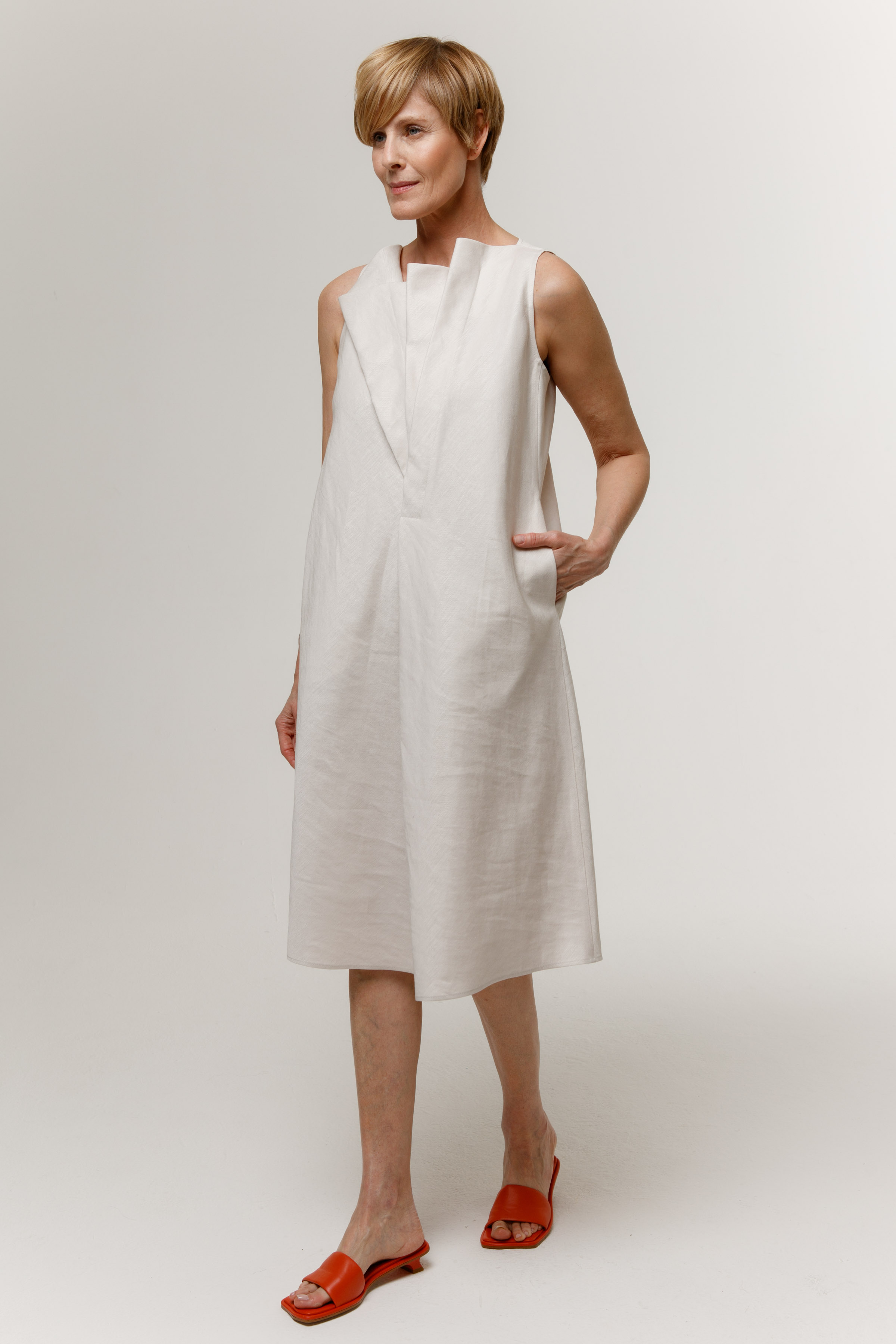 Платье с асимметричными складками без рукавов 06 Суфле (souffle) от Lesel (Лесель)! Заказывайте по ✆ 8 (800) 777 02 37