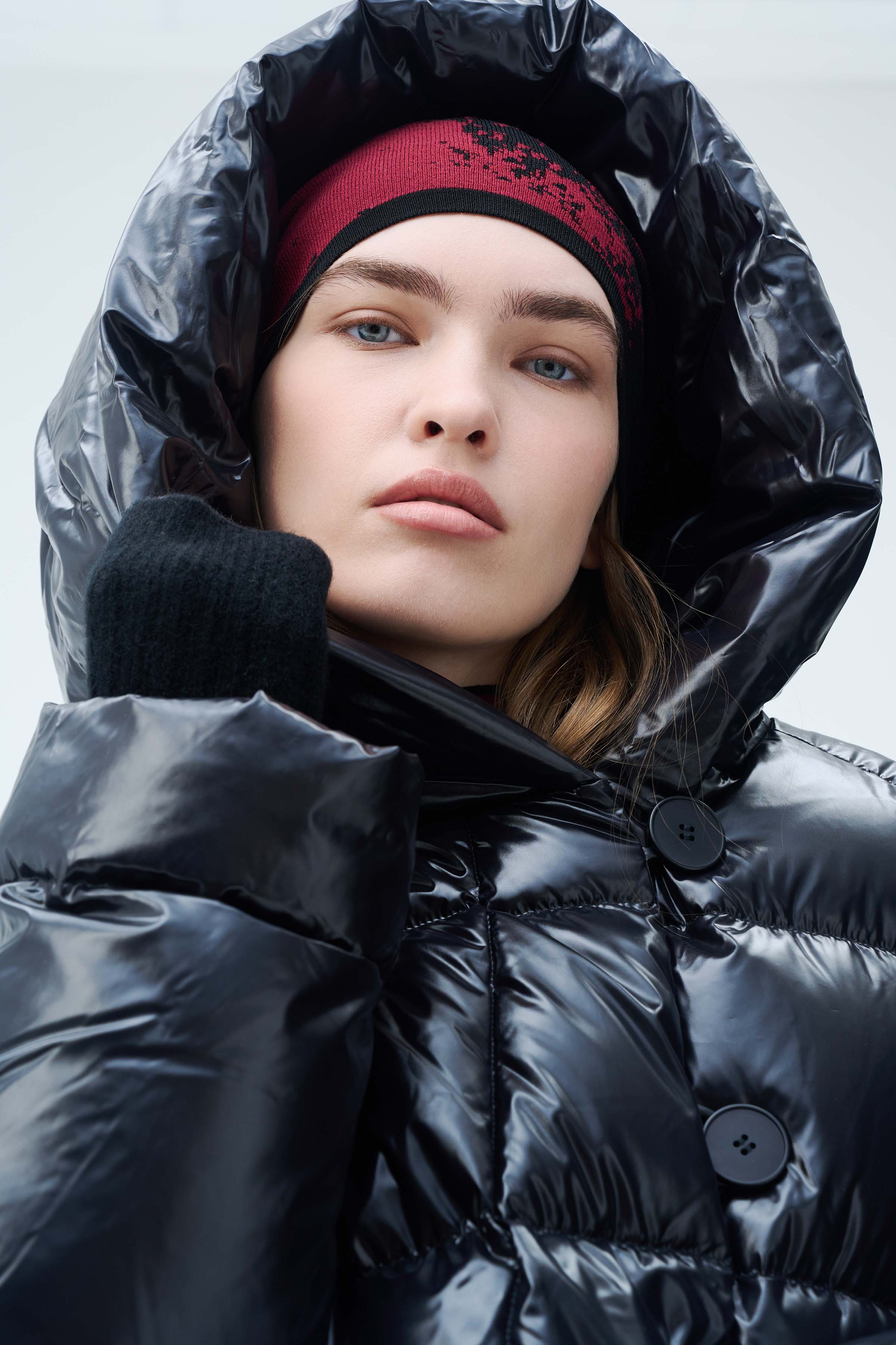 Куртка пуховая пончо-квадрат 79 Гербарий (herbal), 00 Черный (noir), 38 Джинсовый (denim) от Lesel (Лесель)! Заказывайте по ✆ 8 (800) 777 02 37