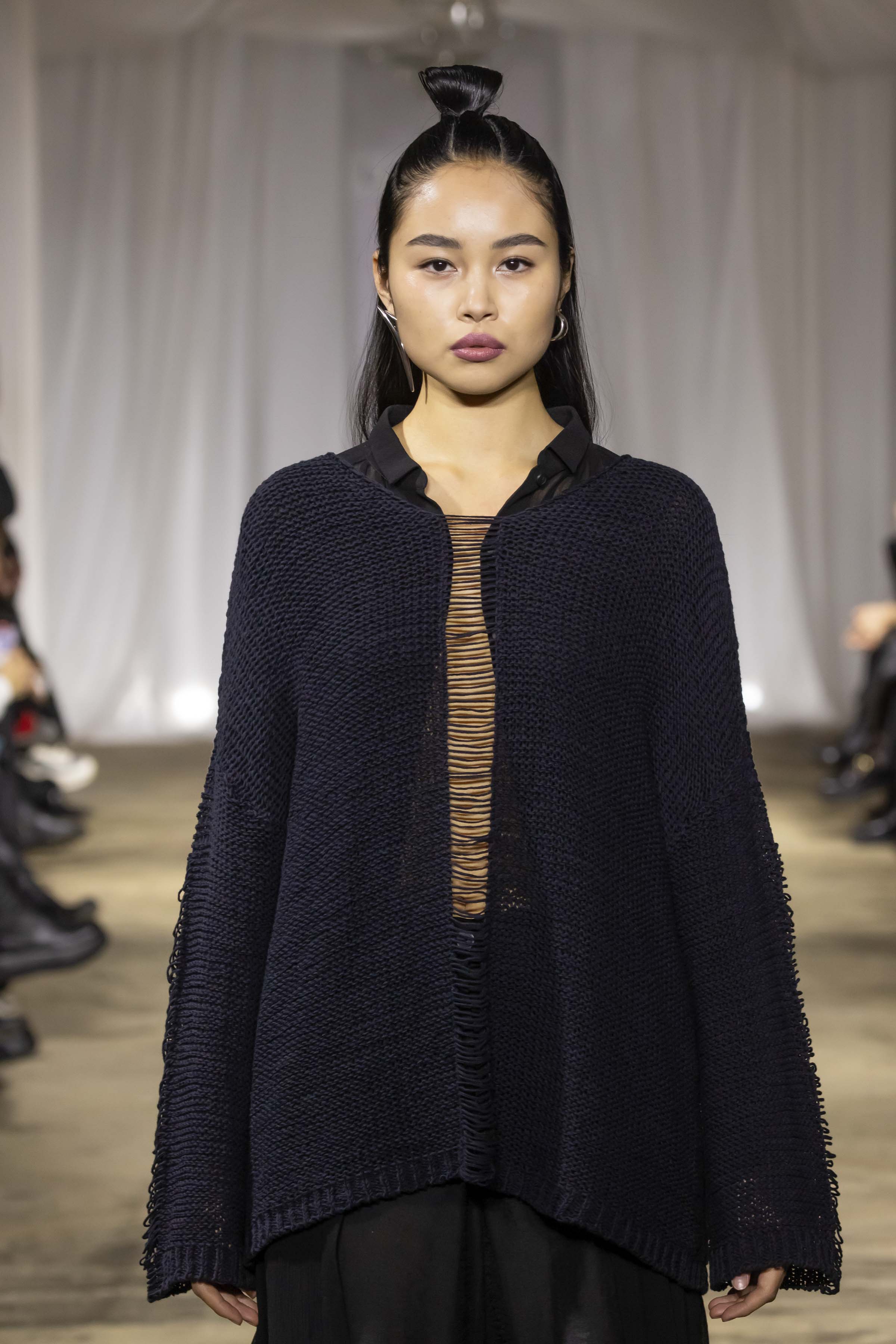 Джемпер Протяжки  от Lesel (Лесель)! Заказывайте по ✆ 8 (800) 777 02 37