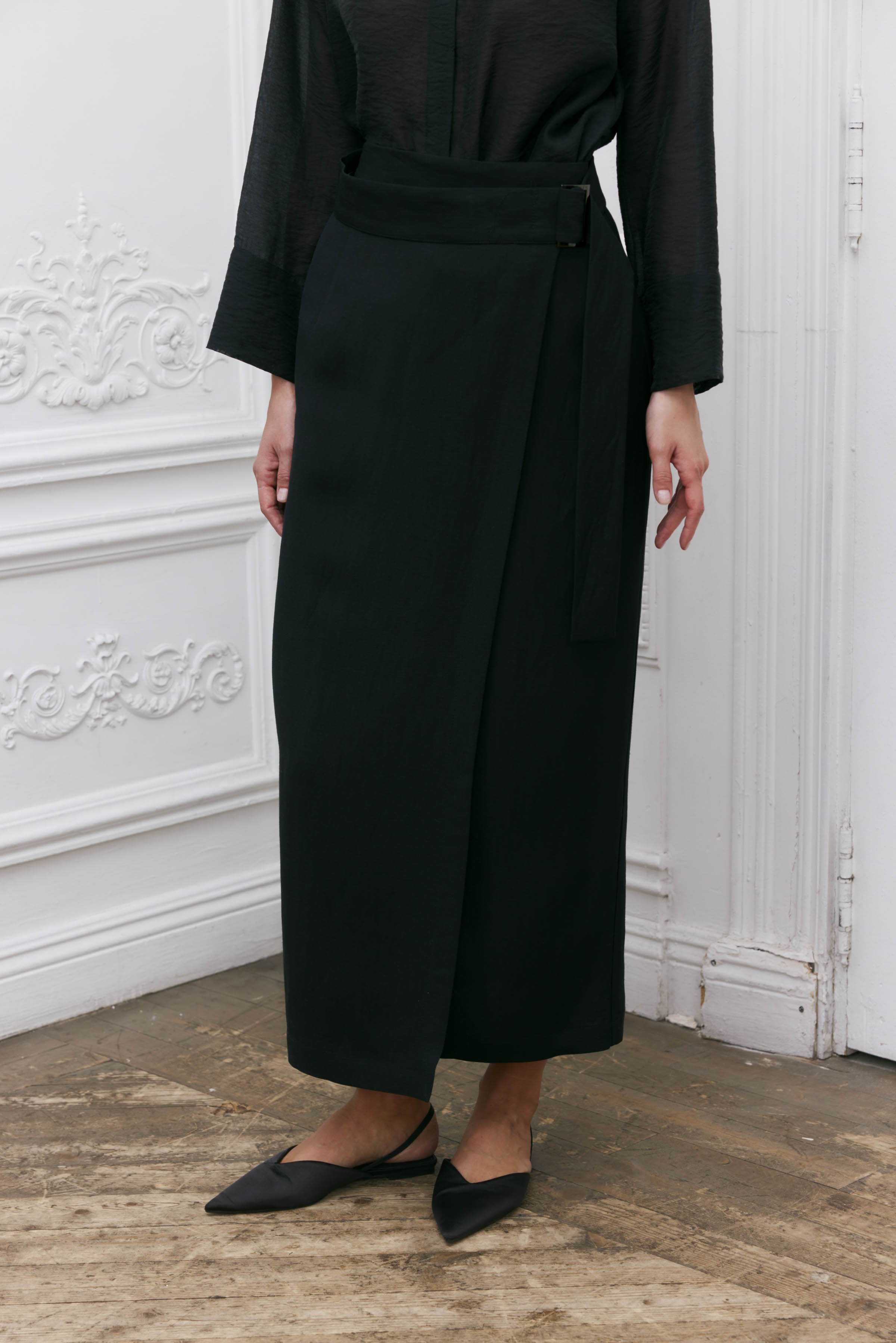 Юбка прямая с запахом 00 Черный (noir) от Lesel (Лесель)! Заказывайте по ✆ 8 (800) 777 02 37