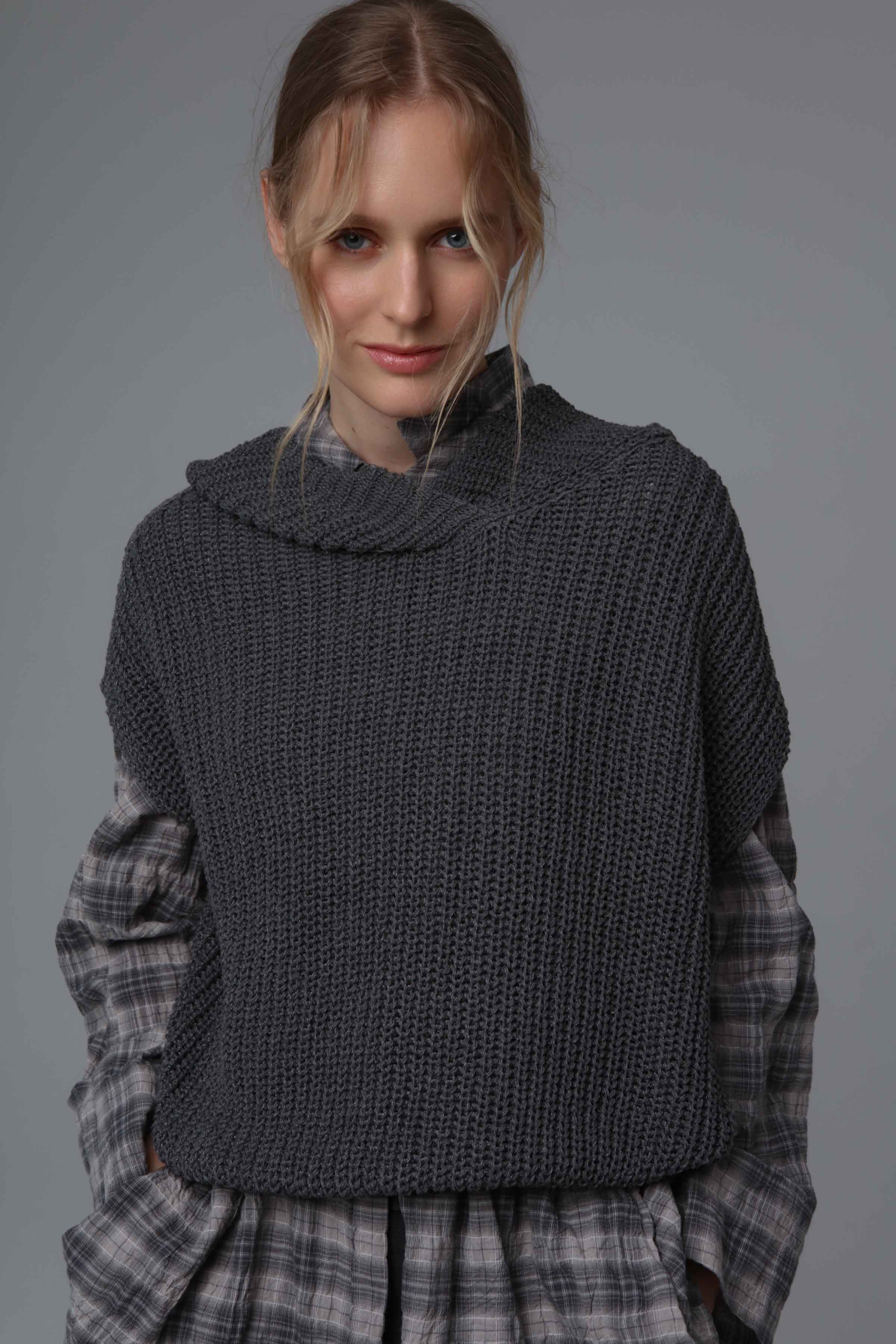 Жилет с капюшоном цельновяз  от Lesel (Лесель)! Заказывайте по ✆ 8 (800) 777 02 37