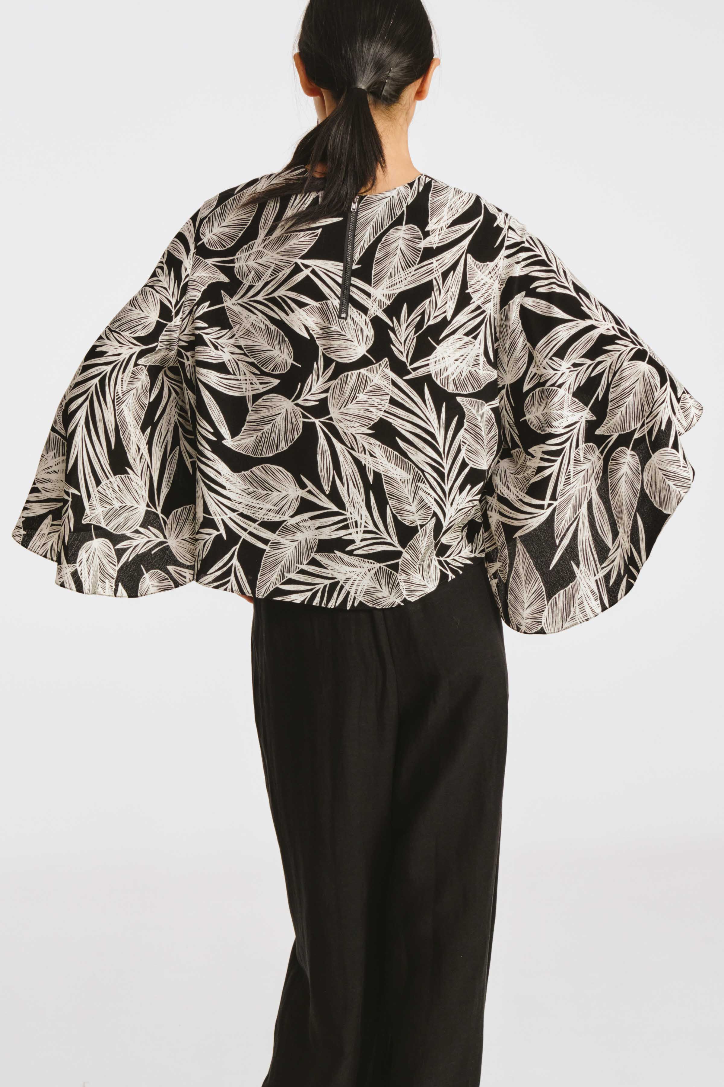 Блуза Листья с воздушным рукавом