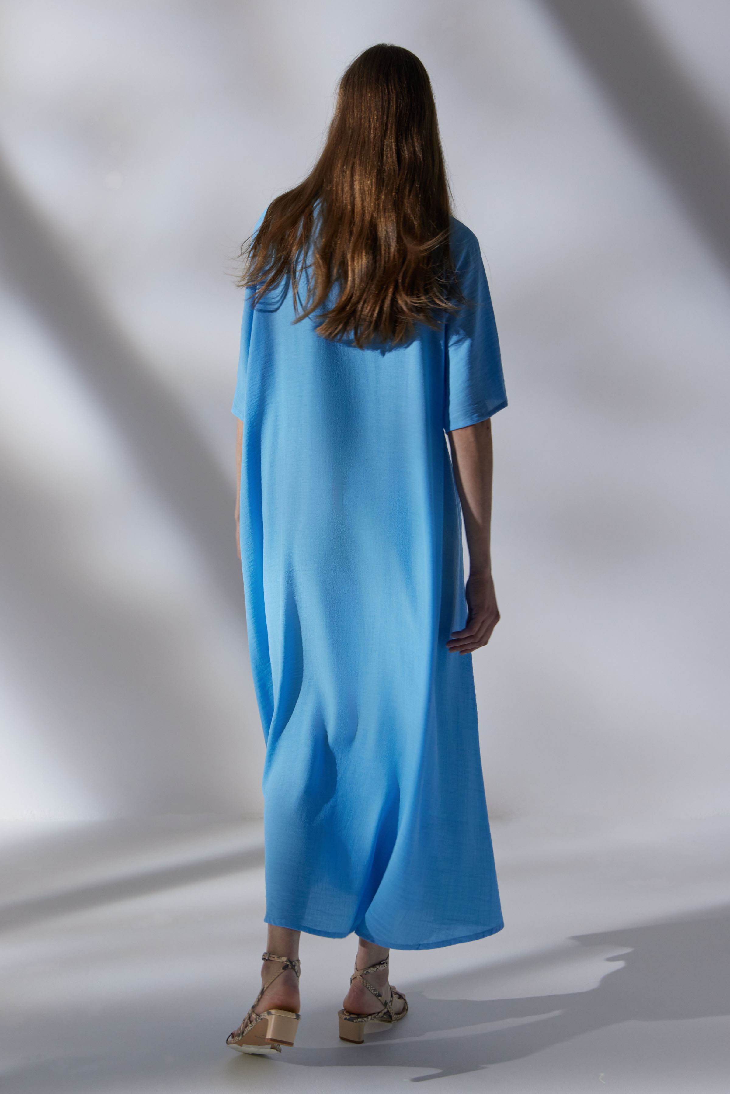 Платье Реглан, завязки, креп 35 Лазурь (azure) от Lesel (Лесель)! Заказывайте по ✆ 8 (800) 777 02 37