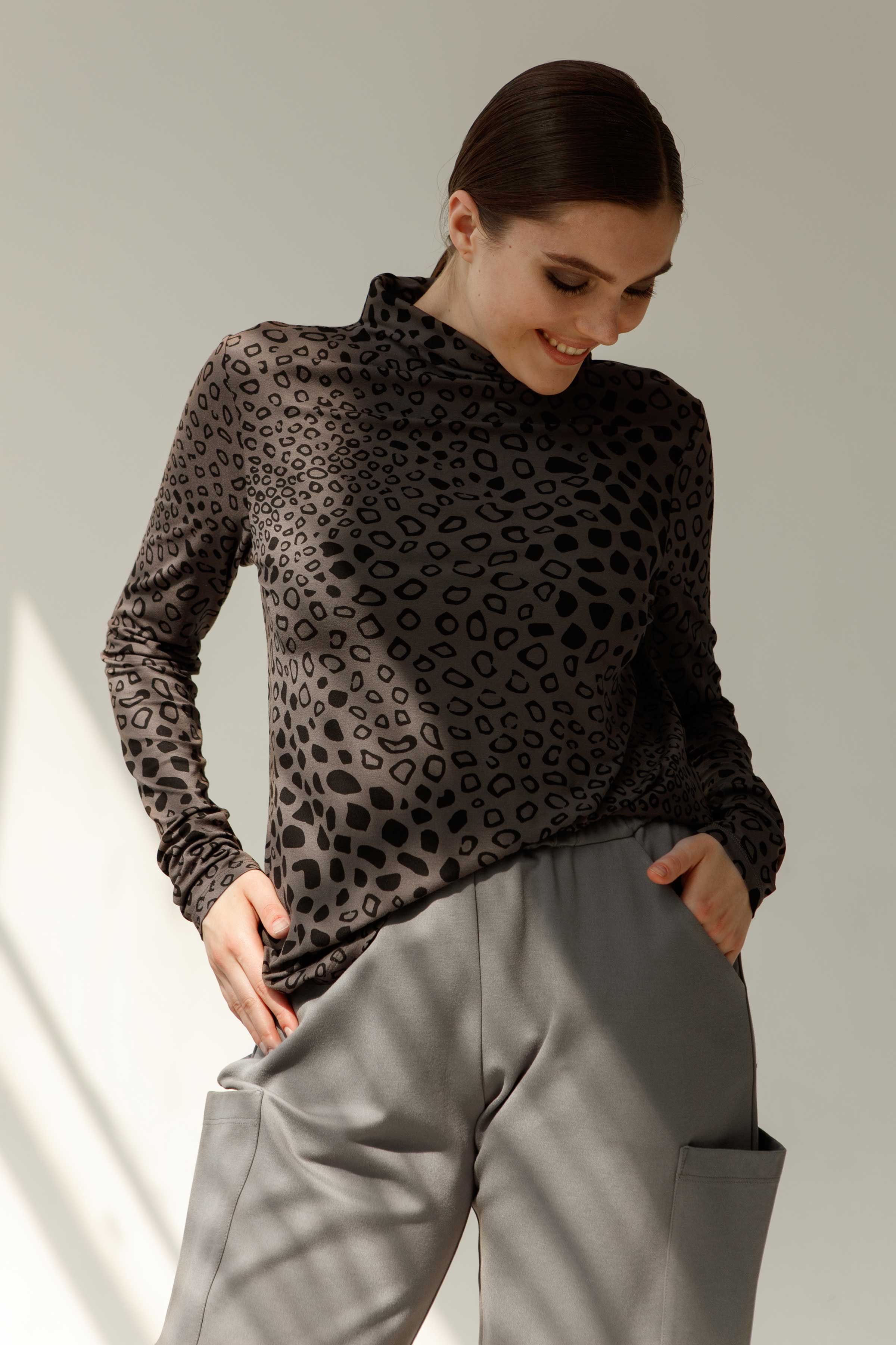 Блуза Водолазка Камешки  от Lesel (Лесель)! Заказывайте по ✆ 8 (800) 777 02 37