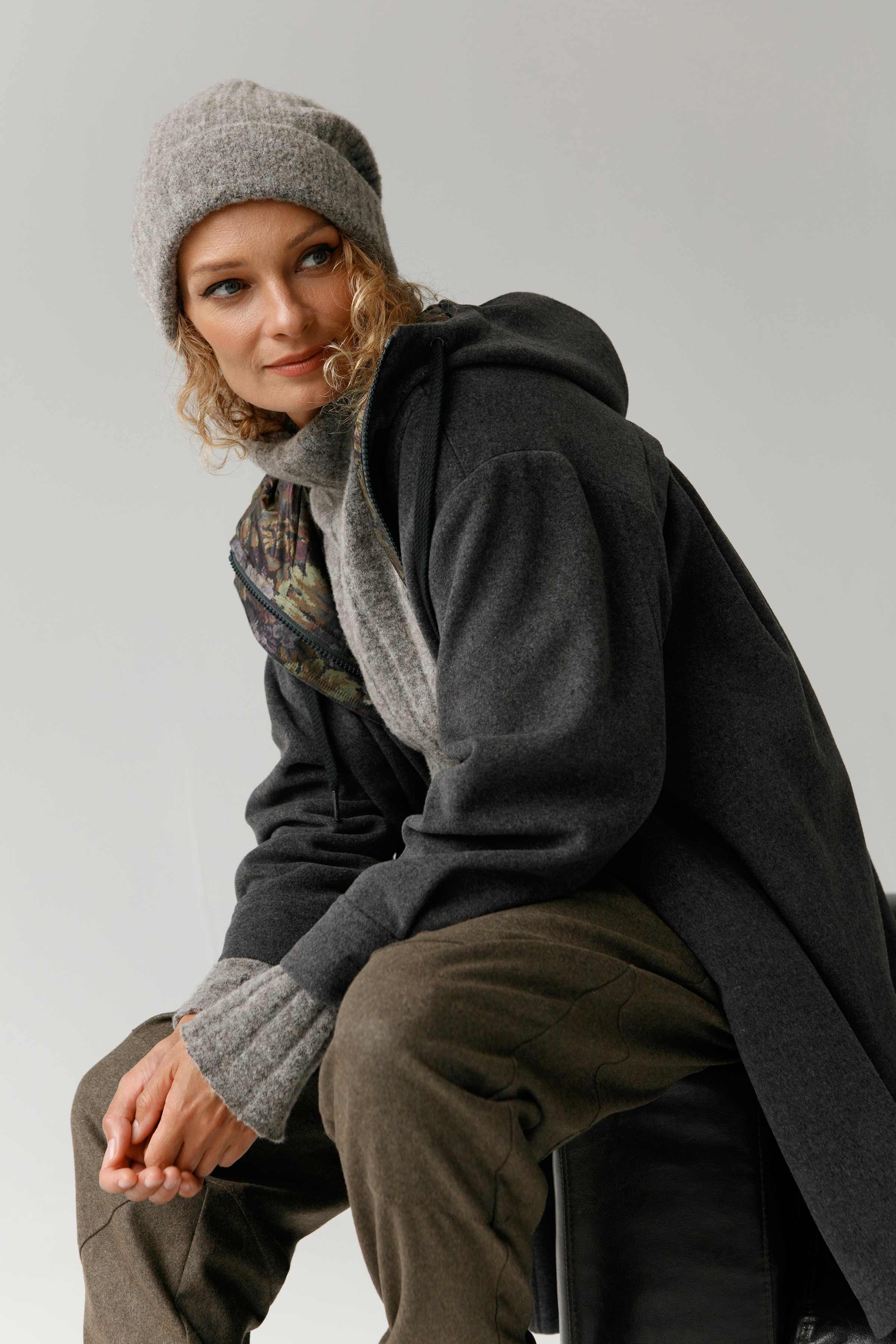 Пальто Рубашка с капюшоном темное