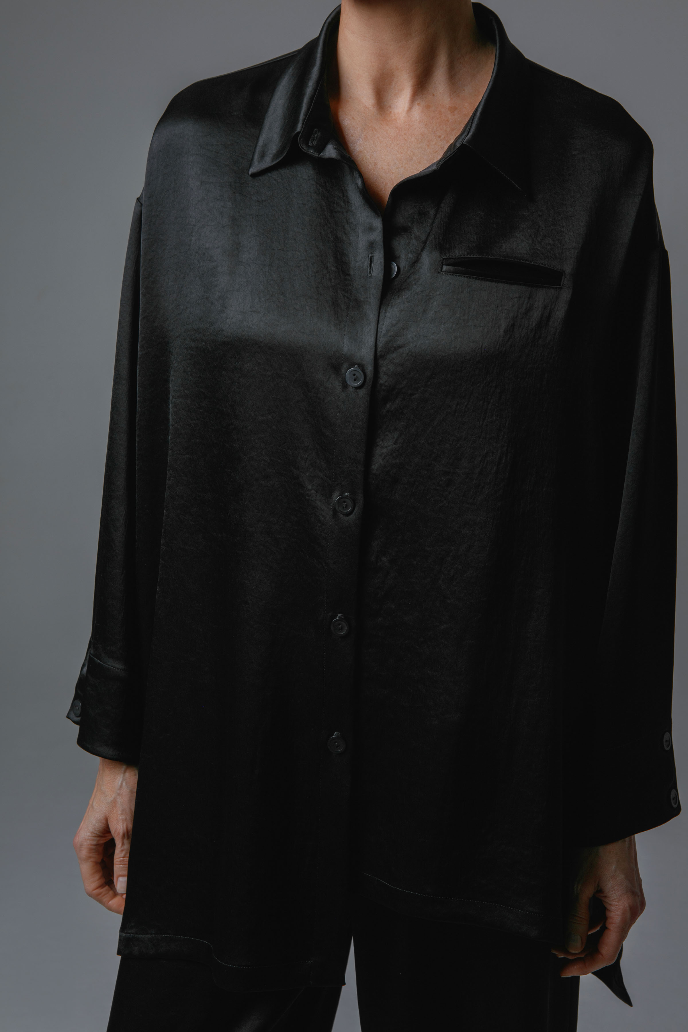 Блуза рубашка Квадрат атласная  от Lesel (Лесель)! Заказывайте по ✆ 8 (800) 777 02 37