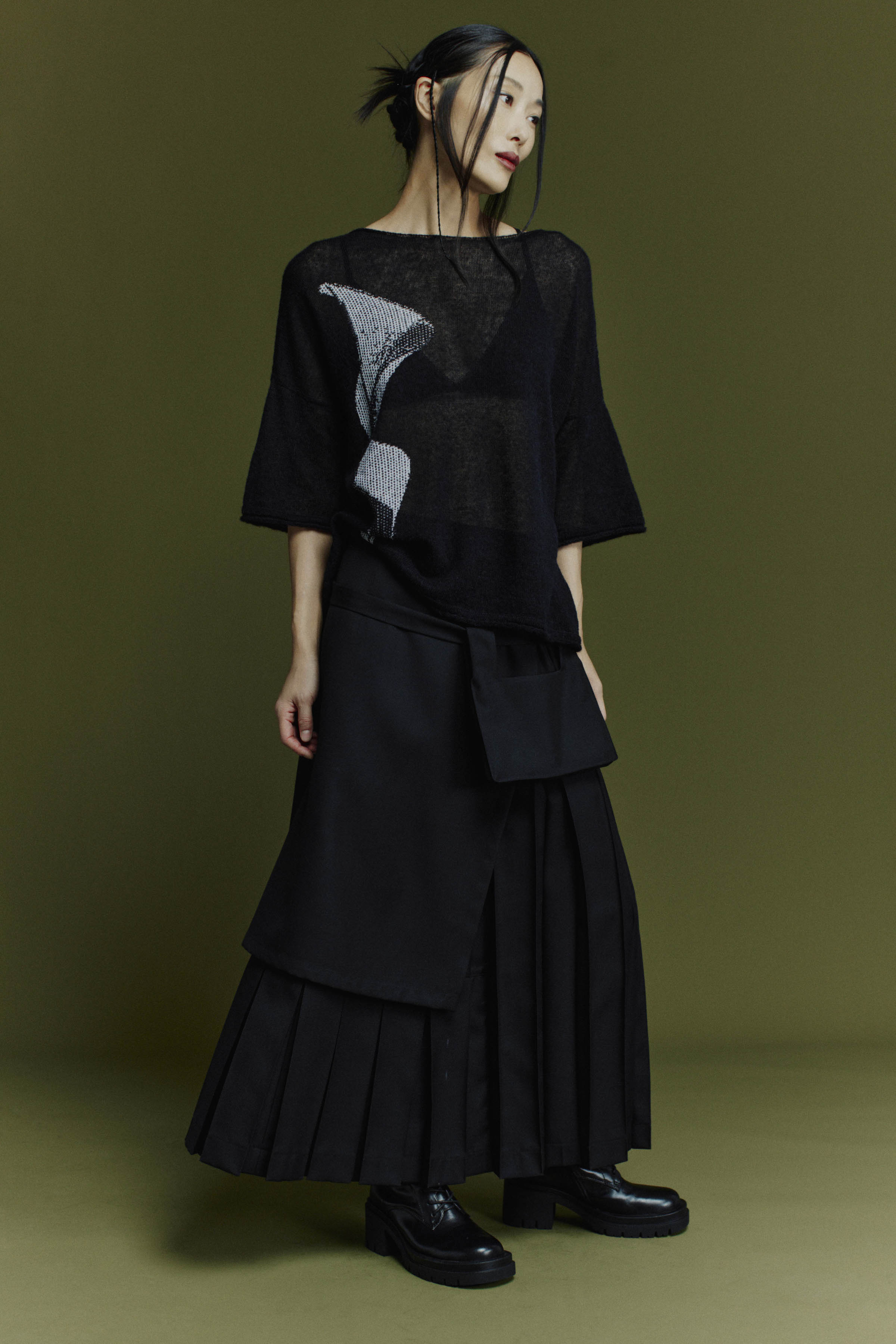 Юбка асимметричное гофре, шерсть 00 Черный (noir) от Lesel (Лесель)! Заказывайте по ✆ 8 (800) 777 02 37