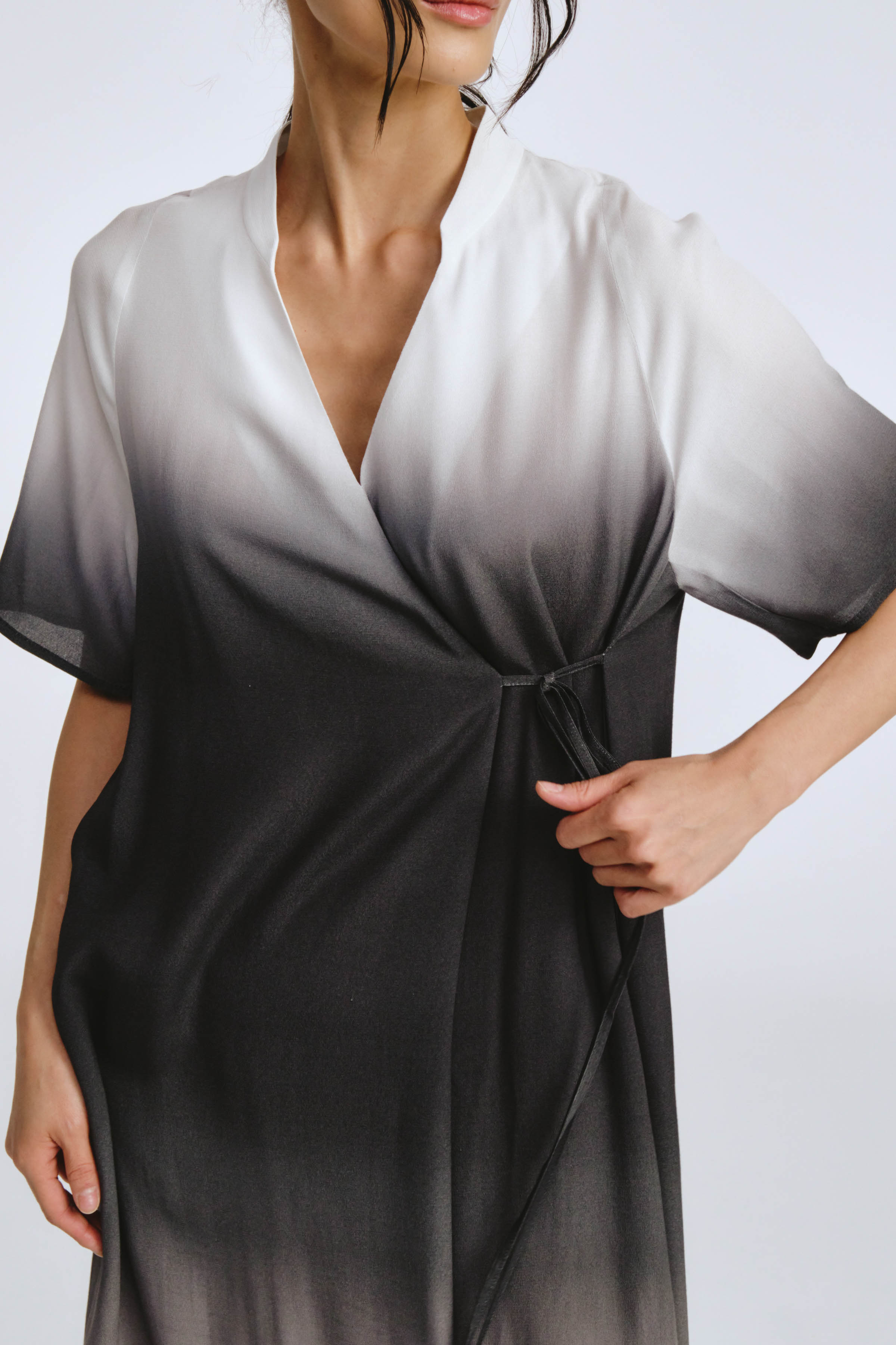 Платье Деграде с запахом 10 Серый (grise) от Lesel (Лесель)! Заказывайте по ✆ 8 (800) 777 02 37