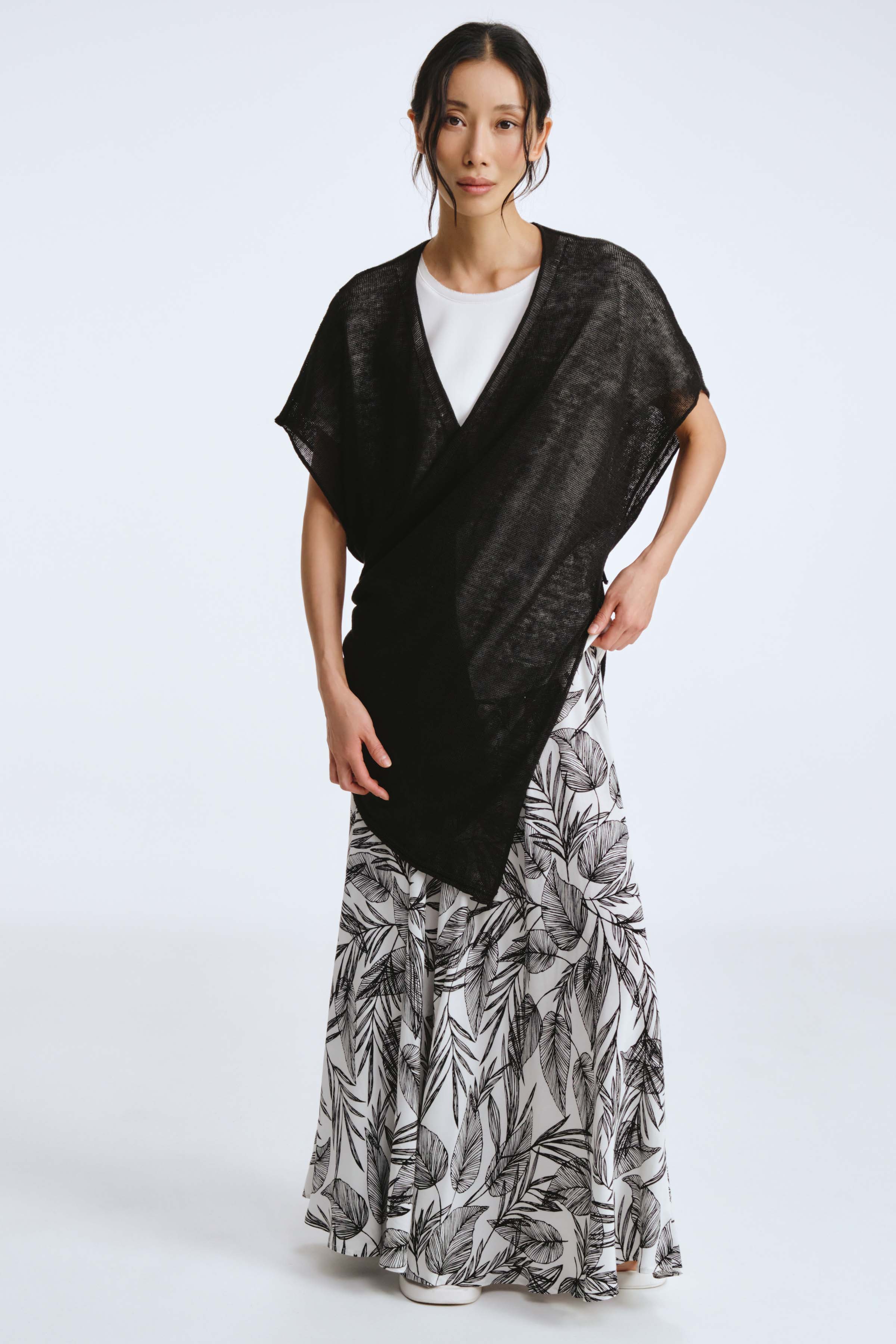 Жилет Лён 00 Черный (noir) от Lesel (Лесель)! Заказывайте по ✆ 8 (800) 777 02 37