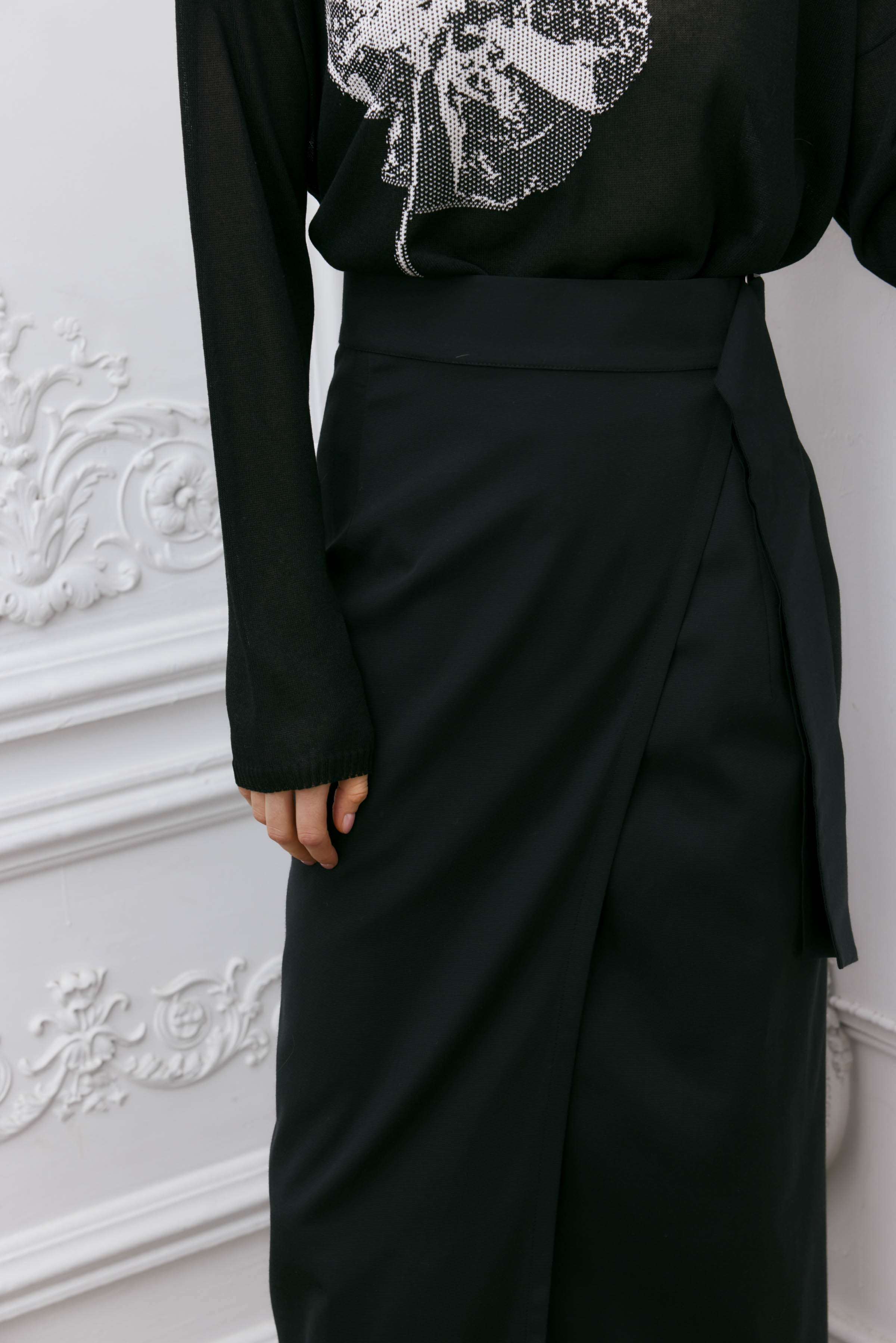 Юбка прямая, запах с пряжкой 00 Черный (noir) от Lesel (Лесель)! Заказывайте по ✆ 8 (800) 777 02 37