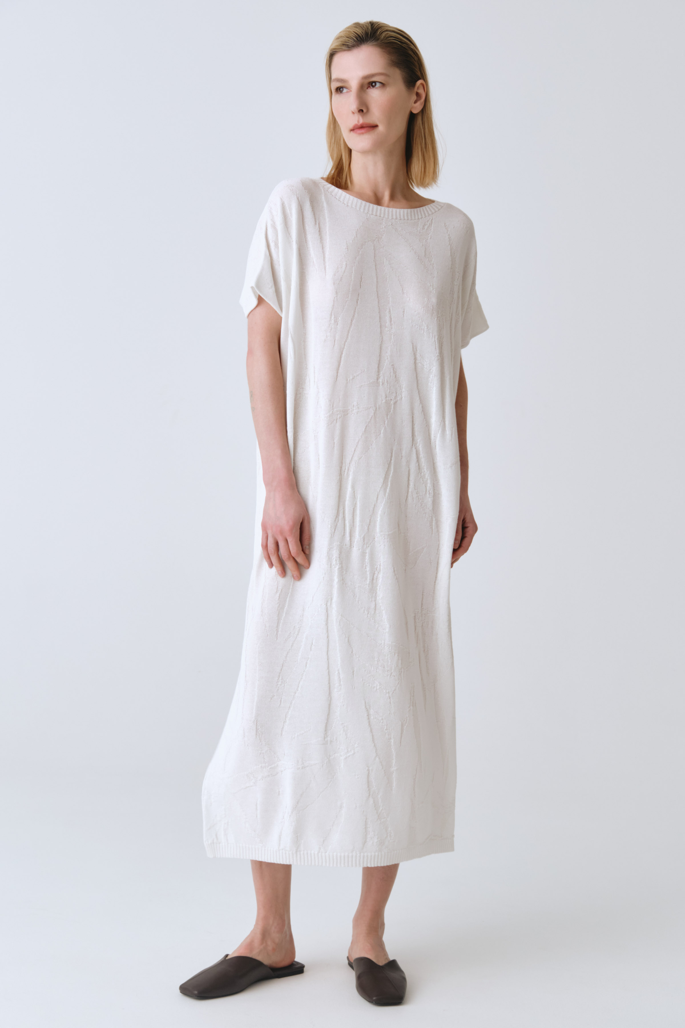 Платье с коротким рукавом Креш