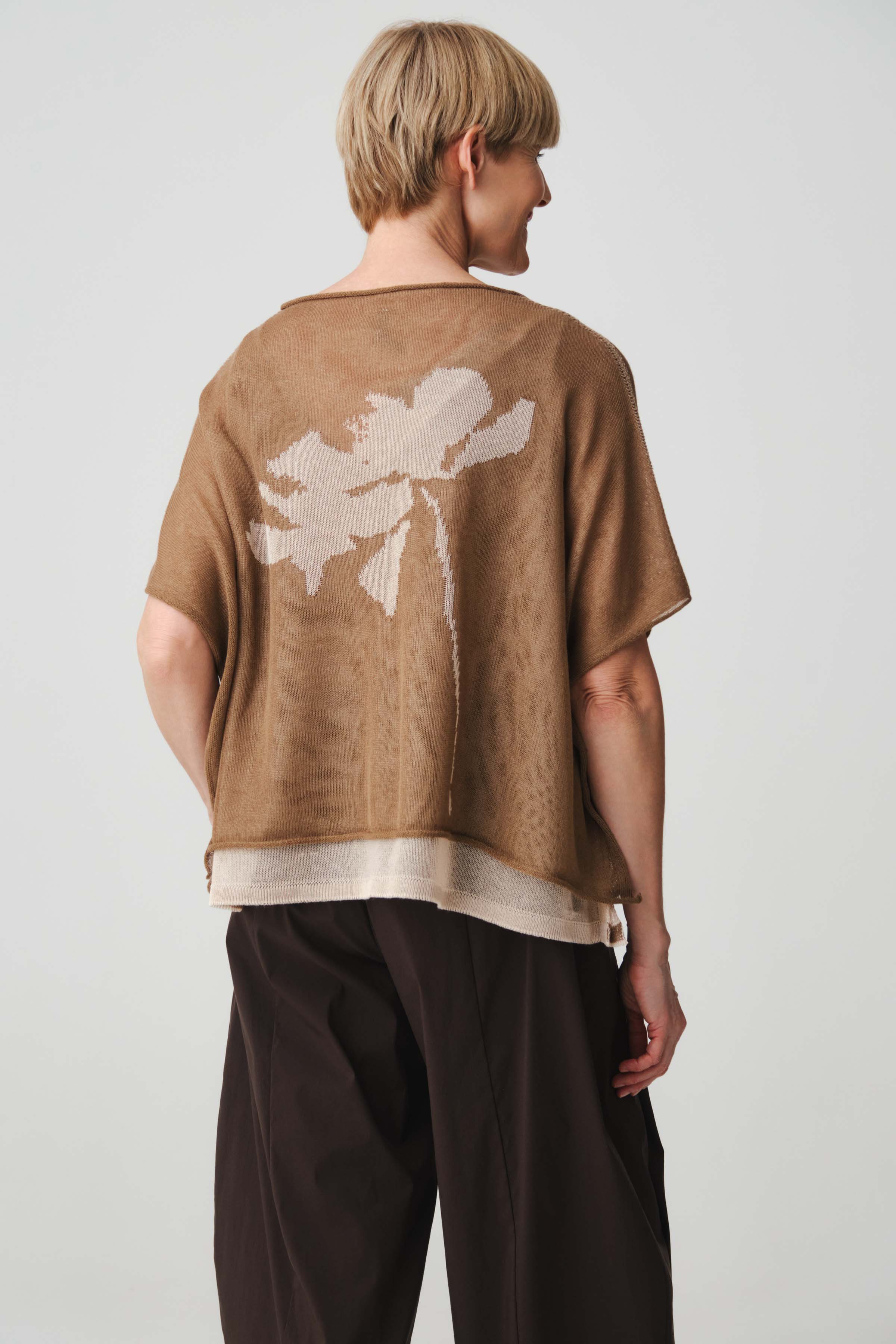 Джемпер с коротким рукавом Пион