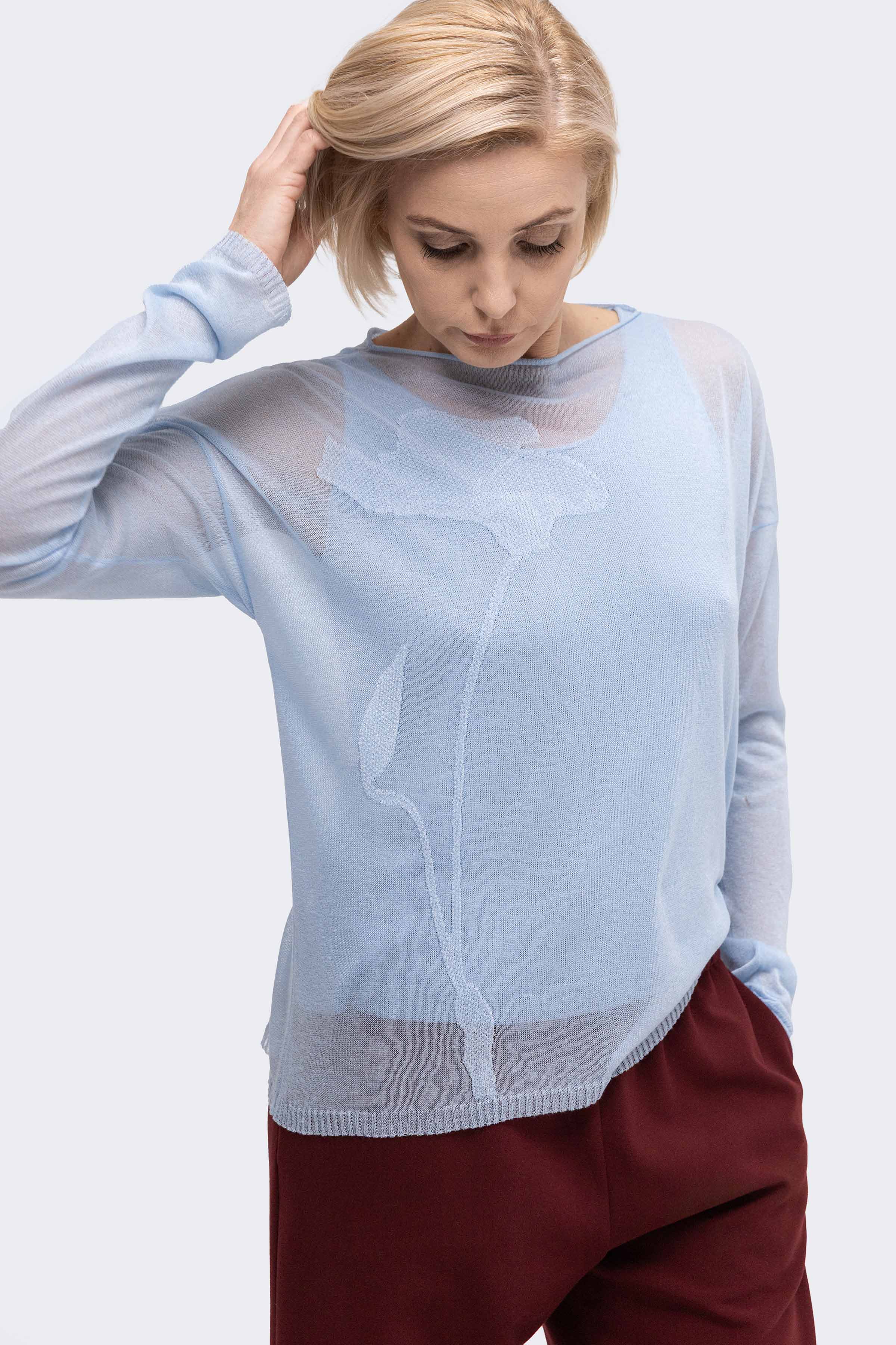 Джемпер Цветок с бутоном 34 Голубой лед (glace bleue) от Lesel (Лесель)! Заказывайте по ✆ 8 (800) 777 02 37
