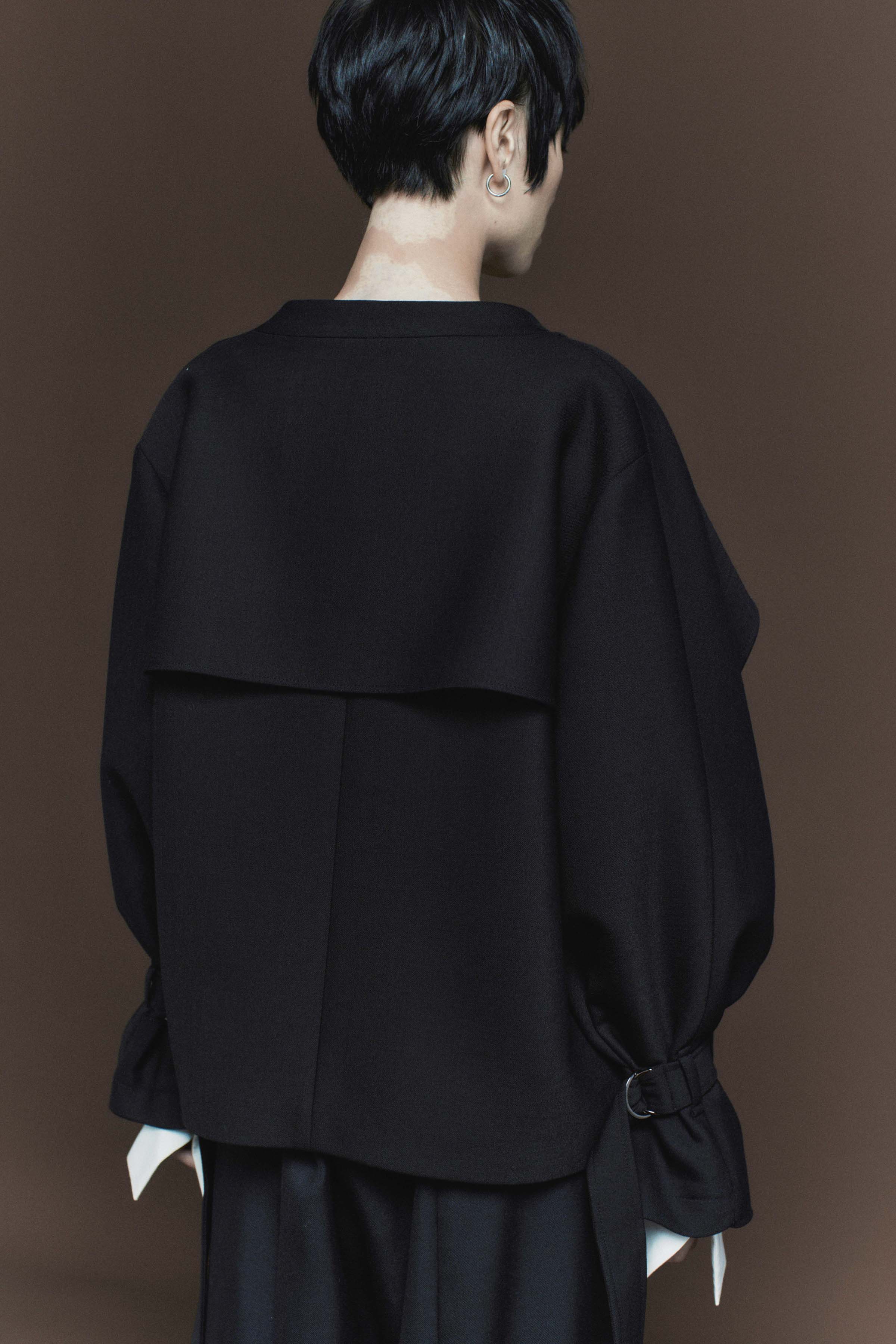 Тренч короткий, пелерины 00 Черный (noir) от Lesel (Лесель)! Заказывайте по ✆ 8 (800) 777 02 37