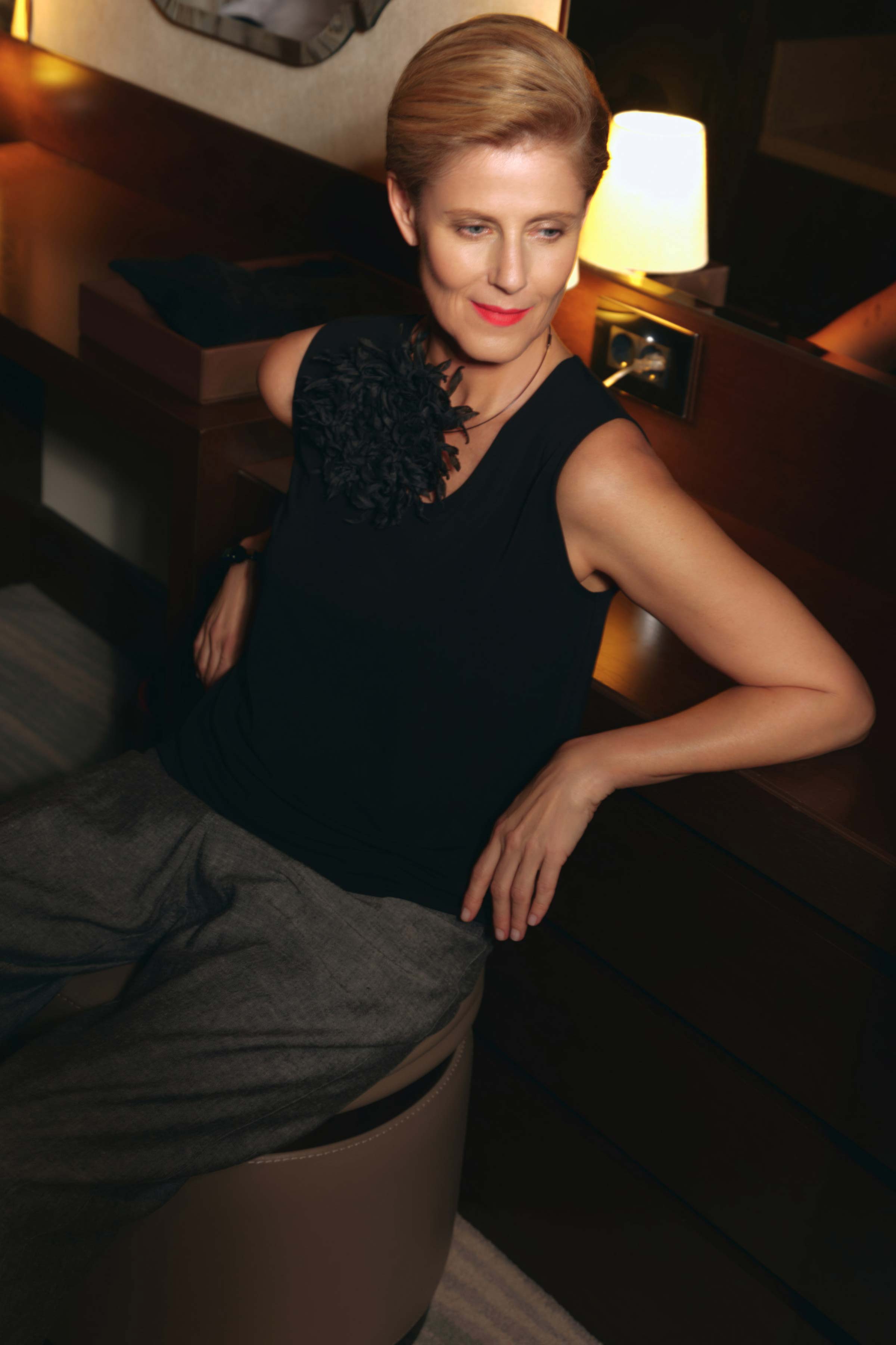 Блуза база, без рукавов, тонкий трикотаж  от Lesel (Лесель)! Заказывайте по ✆ 8 (800) 777 02 37