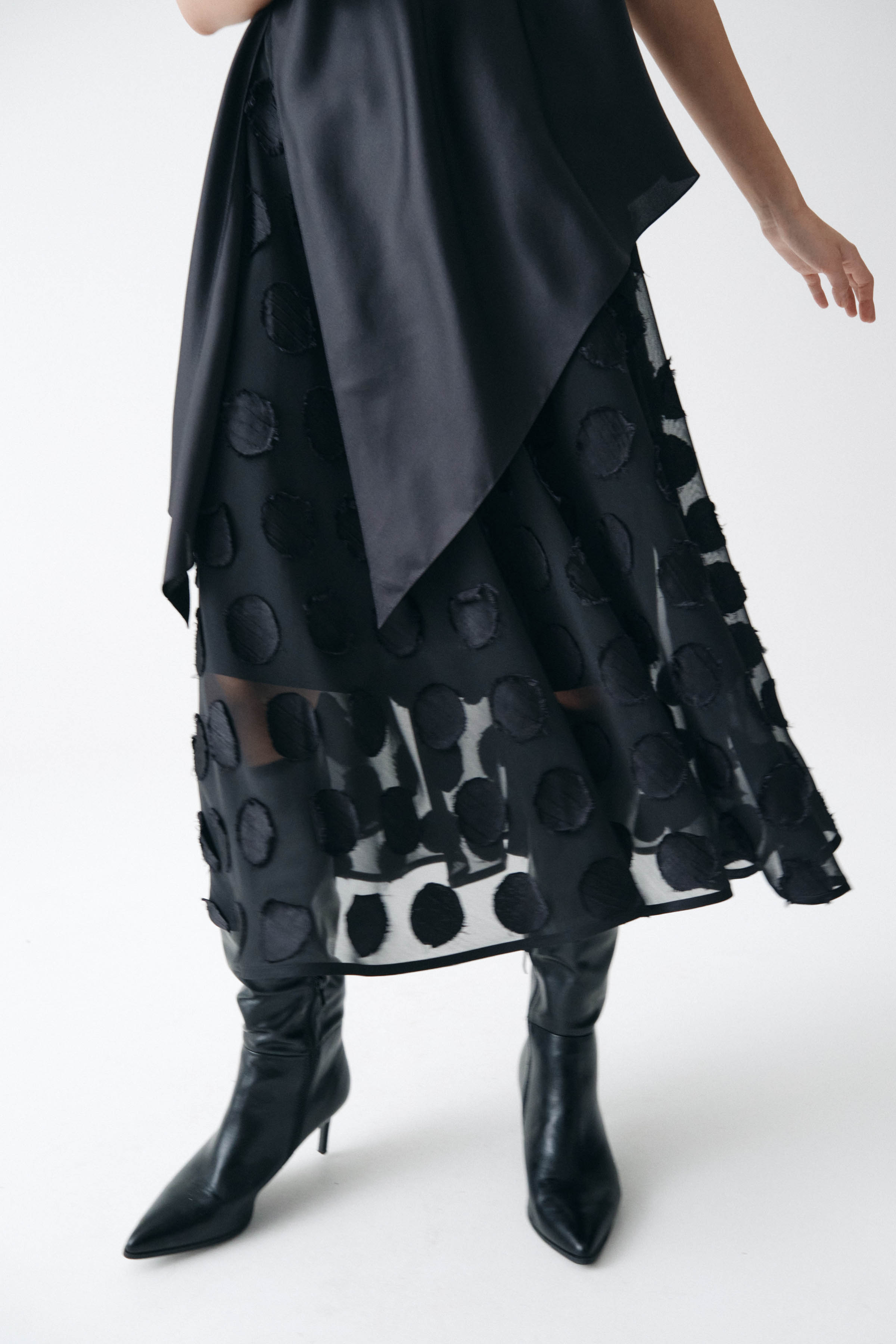 Юбка Прозрачный горох средней длины  от Lesel (Лесель)! Заказывайте по ✆ 8 (800) 777 02 37