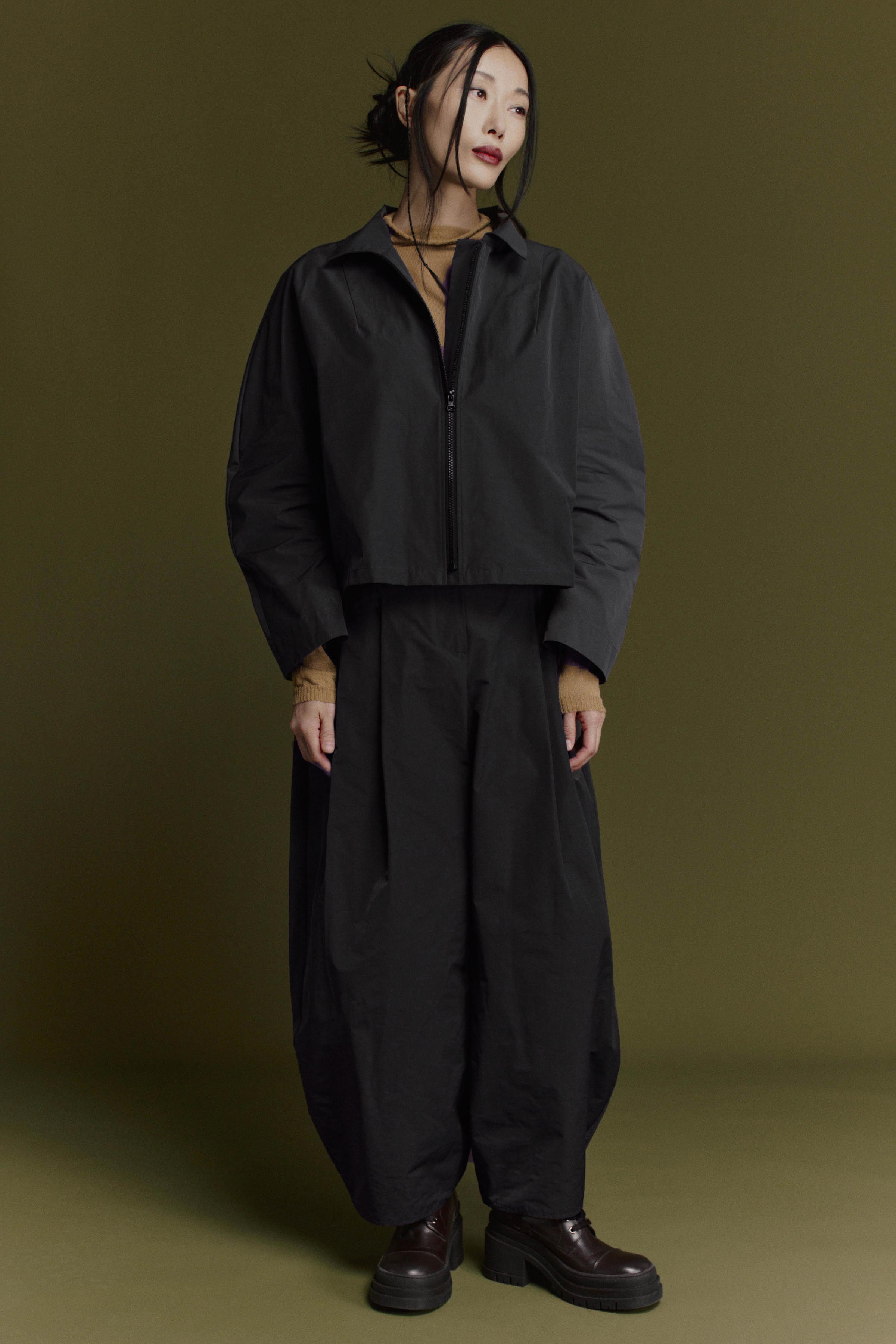 Брюки ромб со складками  от Lesel (Лесель)! Заказывайте по ✆ 8 (800) 777 02 37