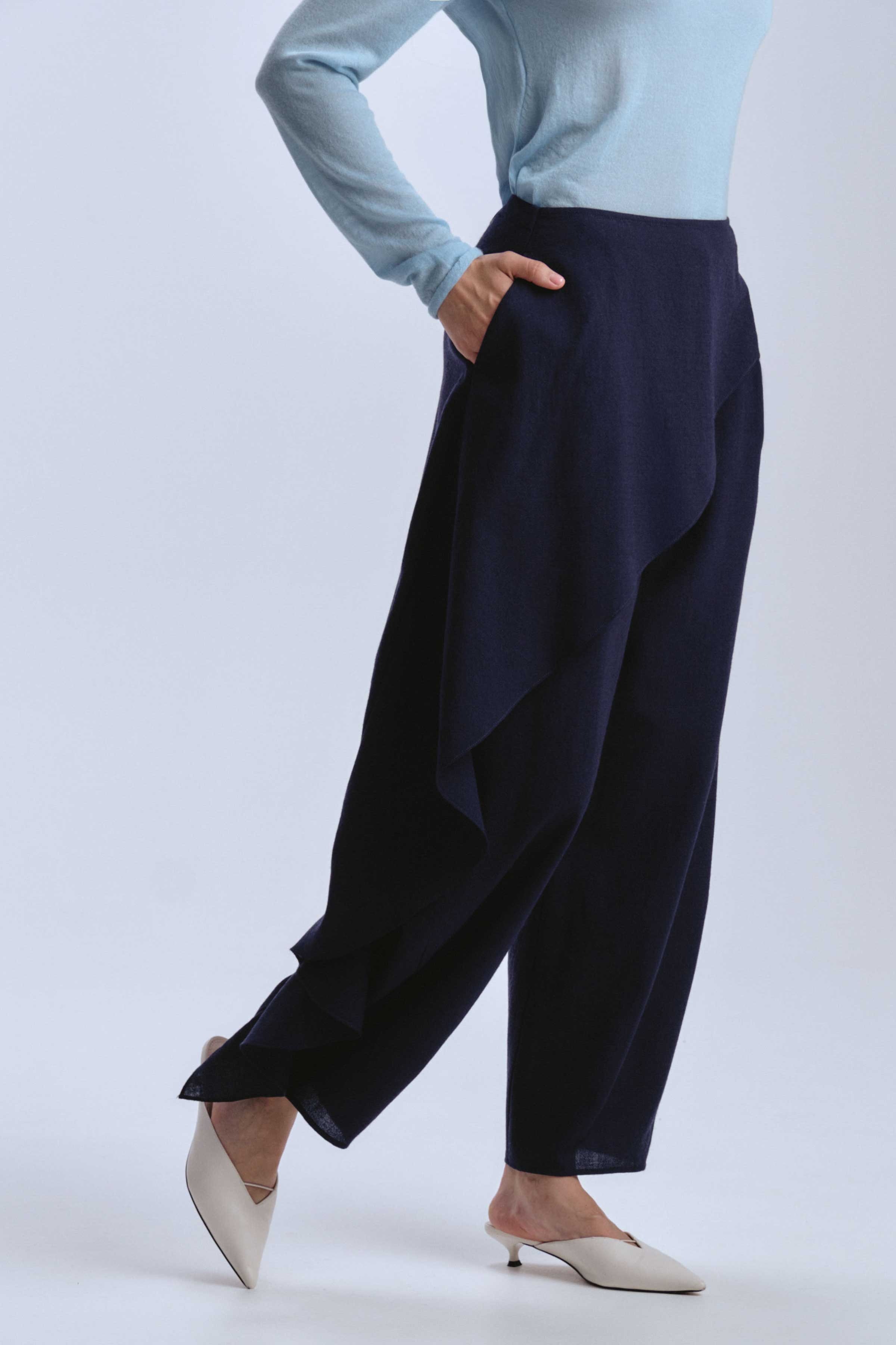 Брюки с воланом, тонкая шерсть  от Lesel (Лесель)! Заказывайте по ✆ 8 (800) 777 02 37