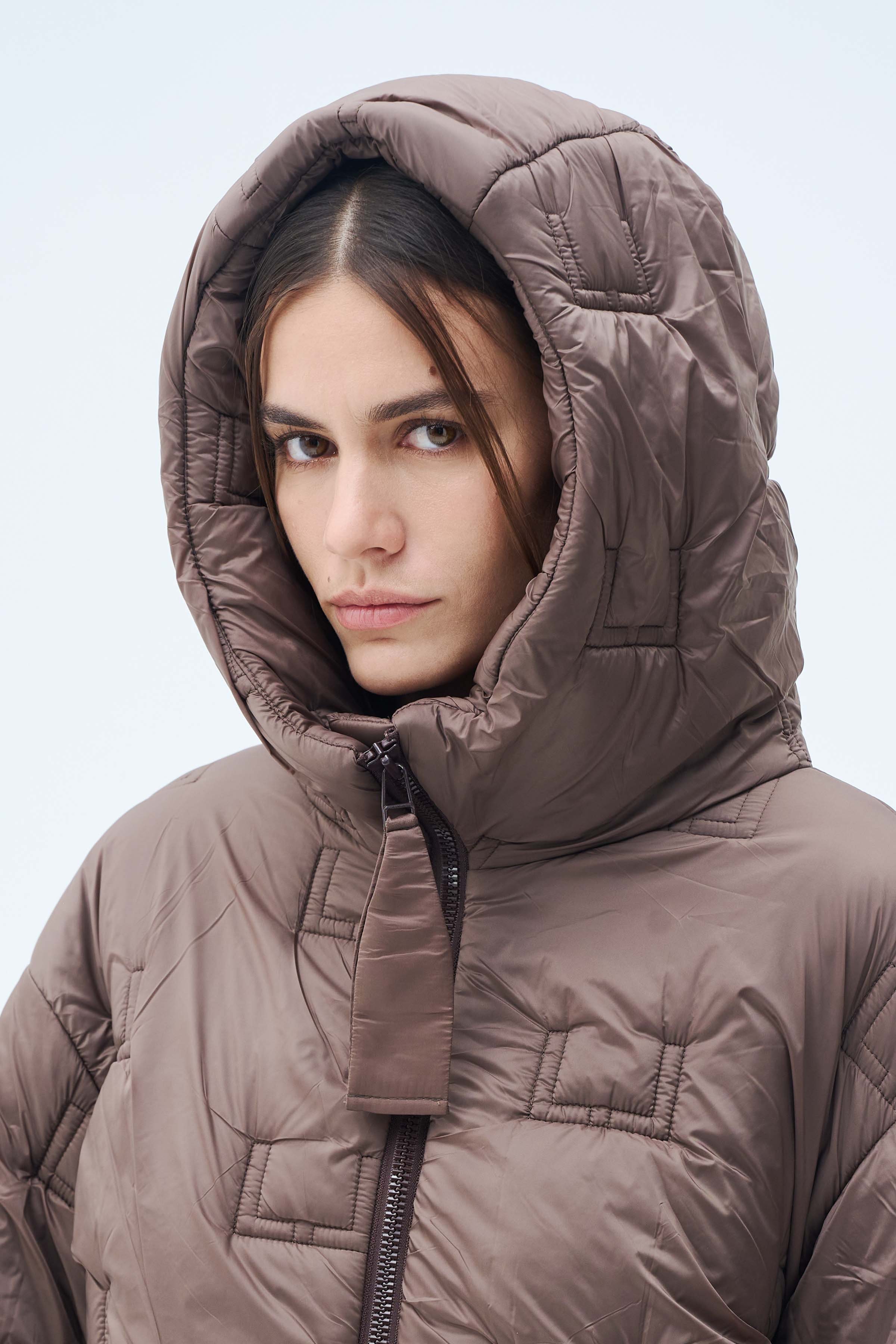 Пальто стежка лого, среднее 74 Тень (ombre) от Lesel (Лесель)! Заказывайте по ✆ 8 (800) 777 02 37