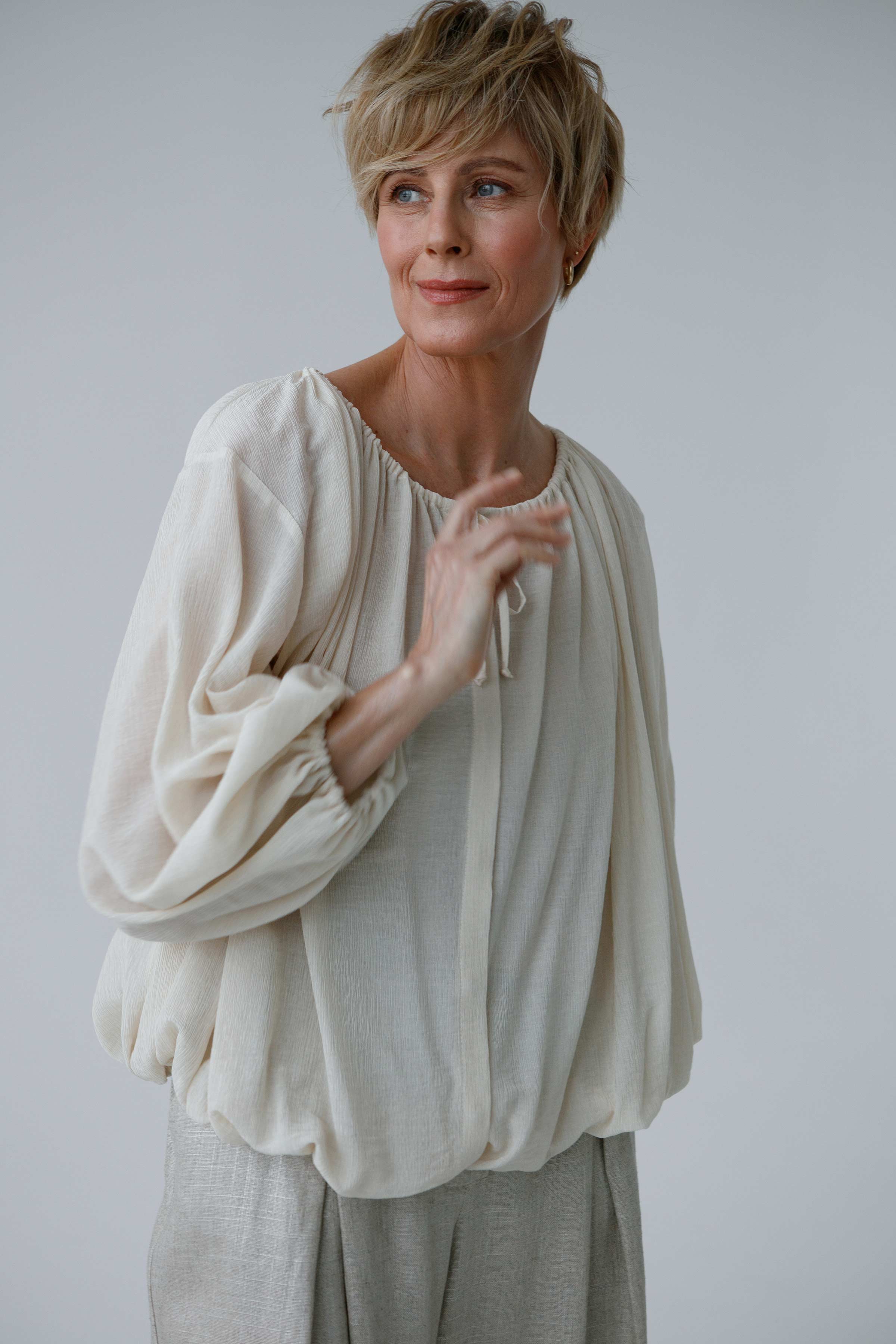 Блуза со сборкой  от Lesel (Лесель)! Заказывайте по ✆ 8 (800) 777 02 37